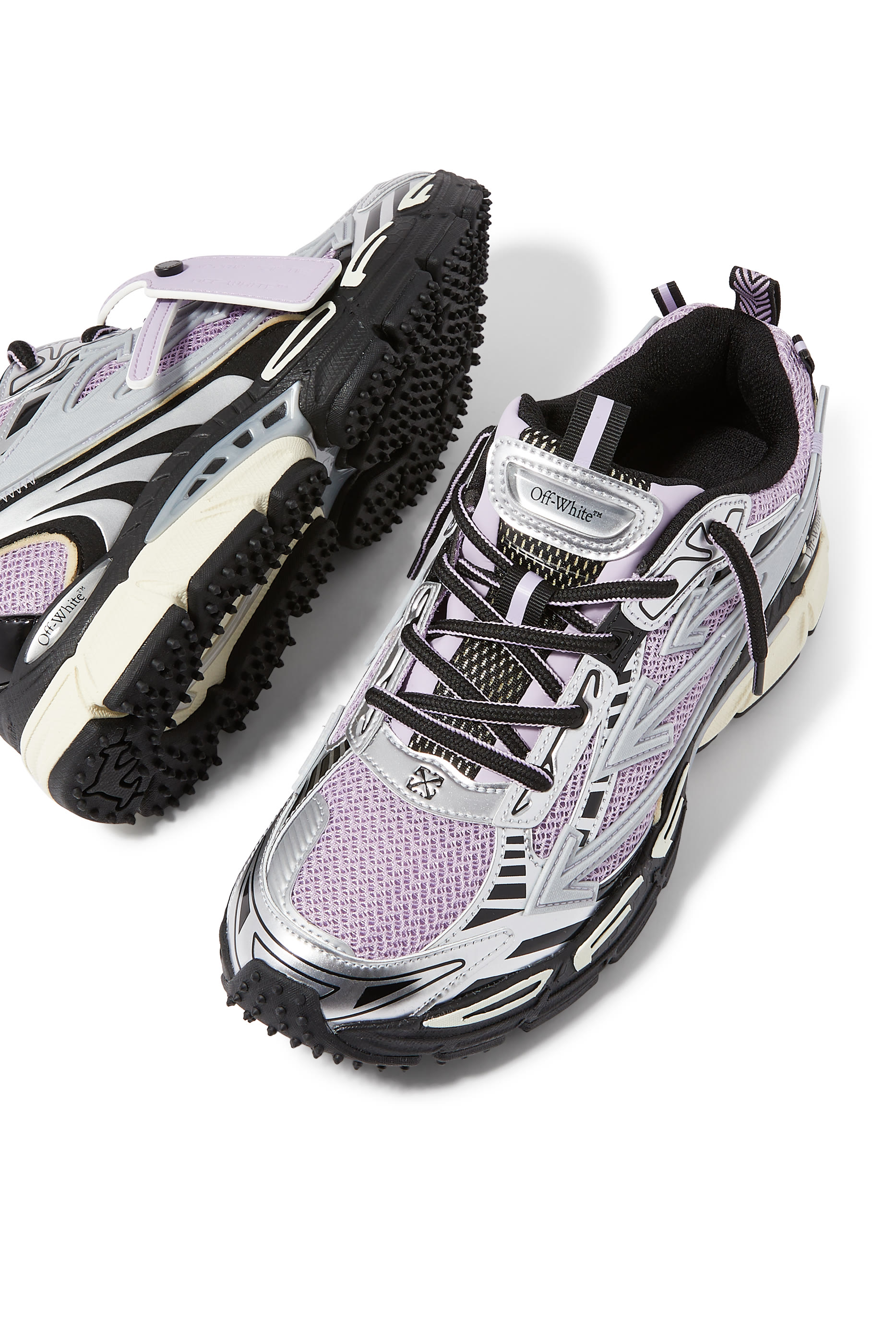 سنيكرز بي رايت باك بشعار الماركة