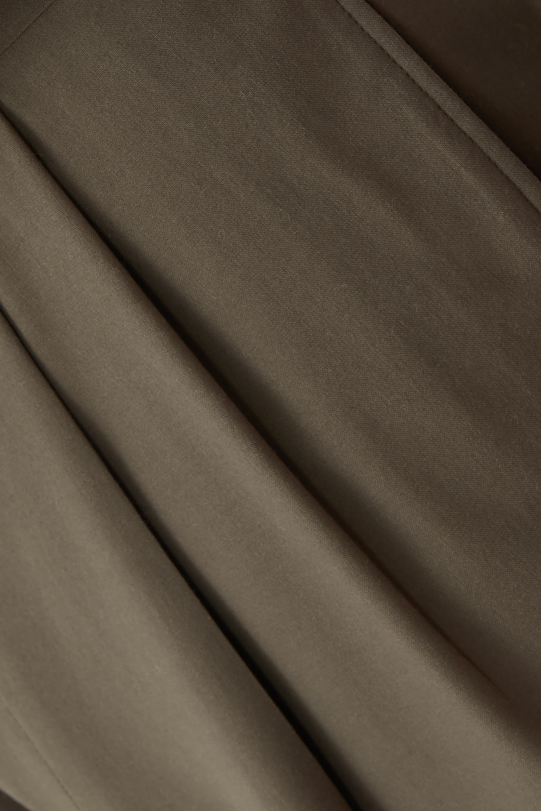 بنطال صوف استوائي ناعم للغاية