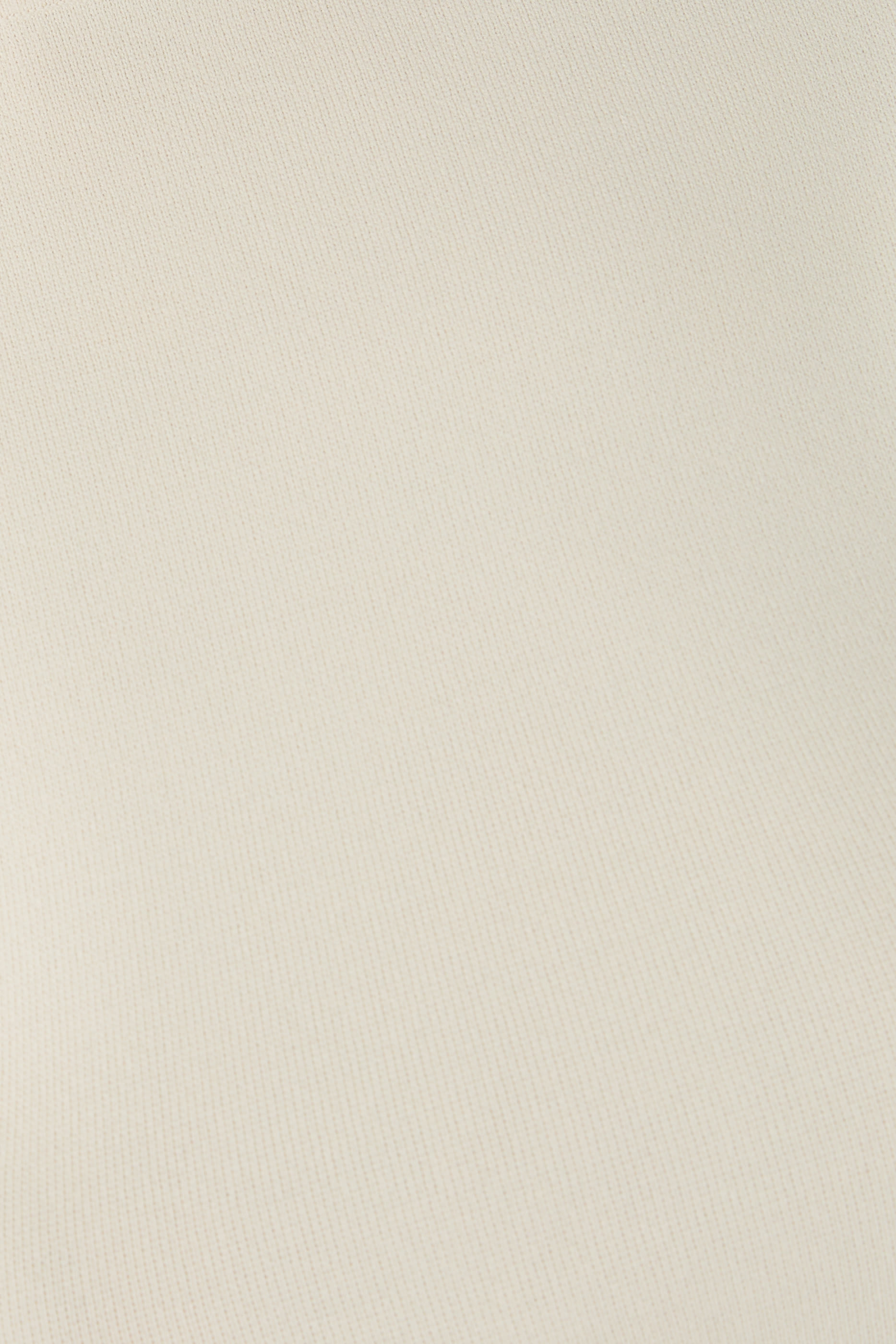 فستان متوسط الطول بياقة قارب