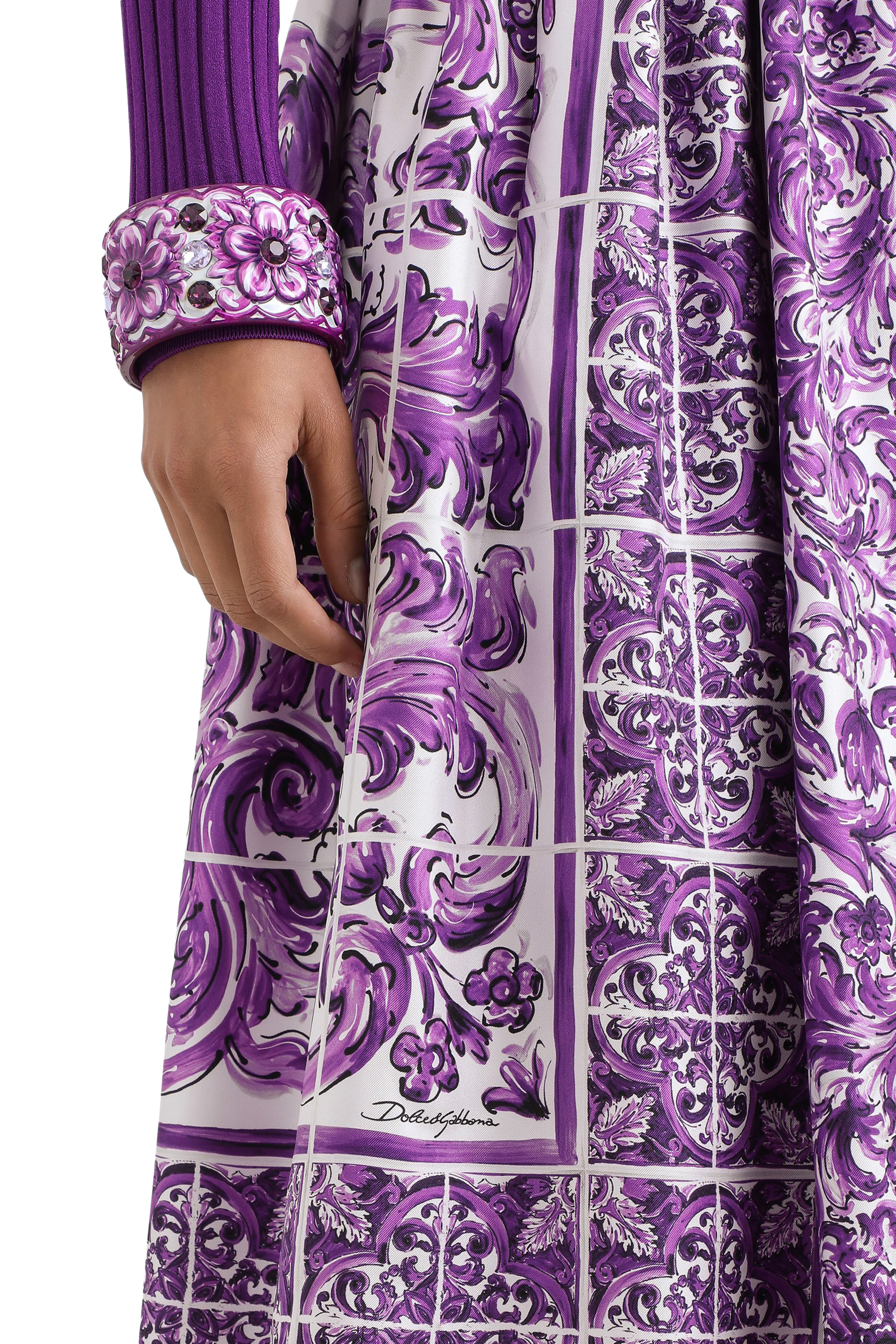 تنورة بنقشة مايوليكا تويل