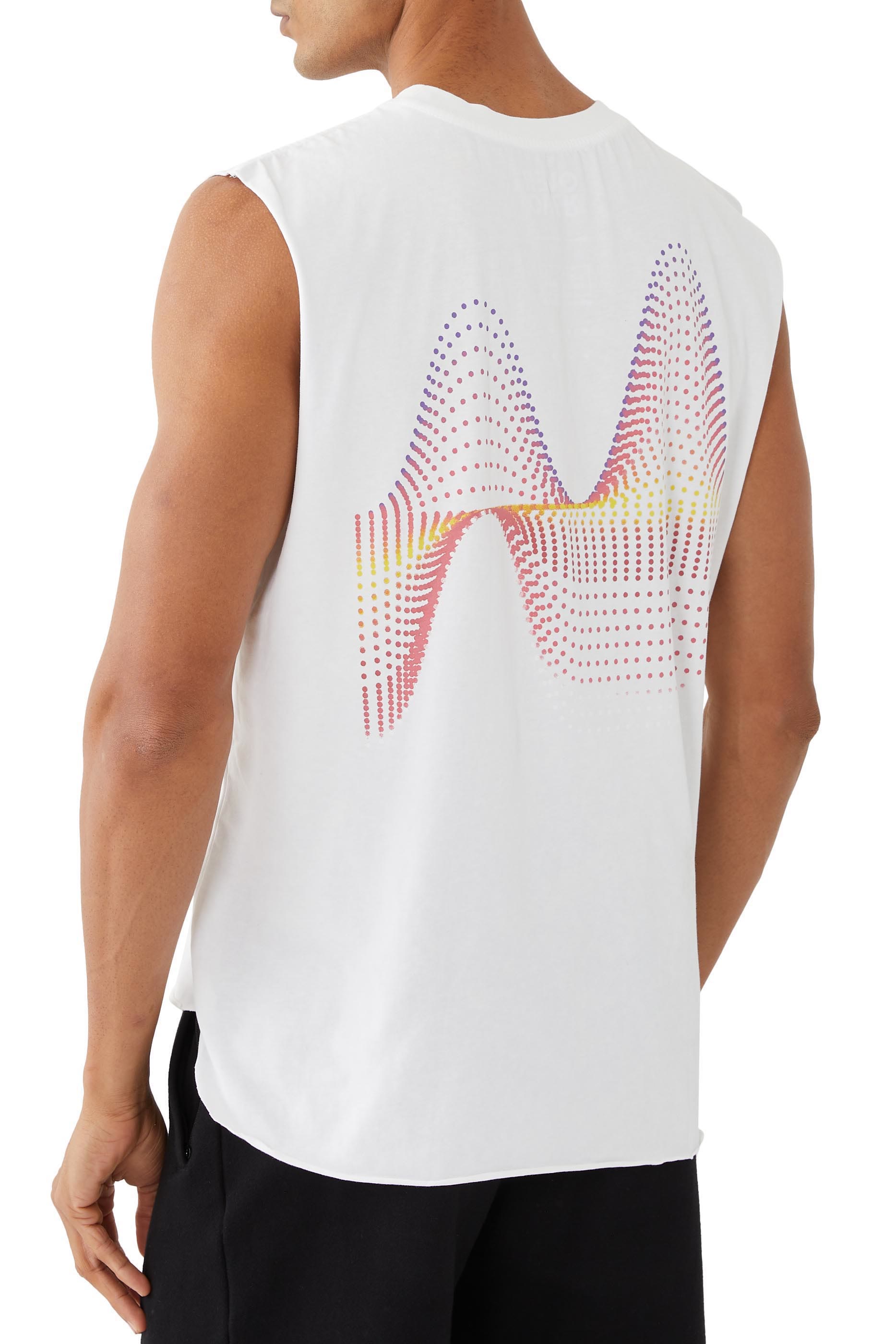 بلوزة إيزي بلا أكمام بطبعة سوبرسونيك