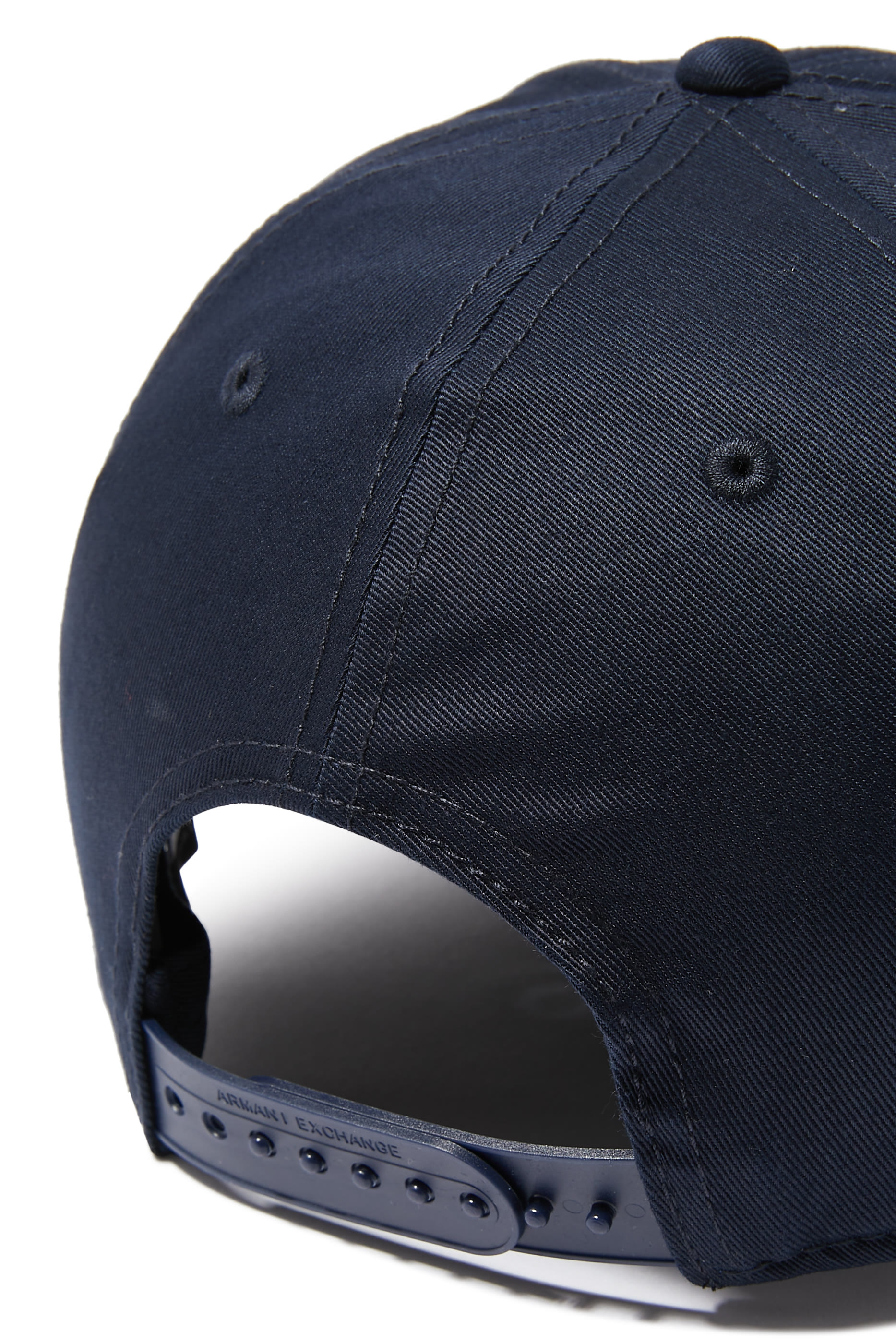 كاب بيسبول بشعار الماركة