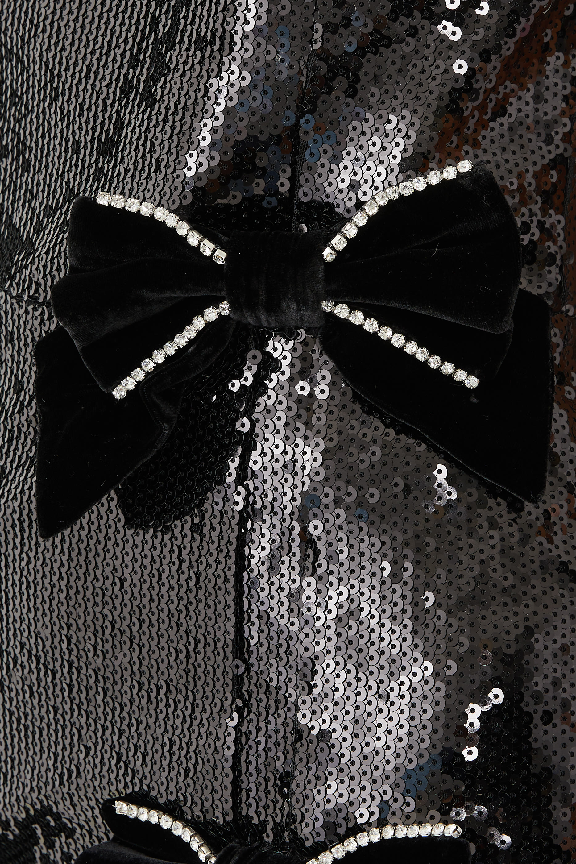 فستان لينا إكس نيلتون بحمالة حول الرقبة