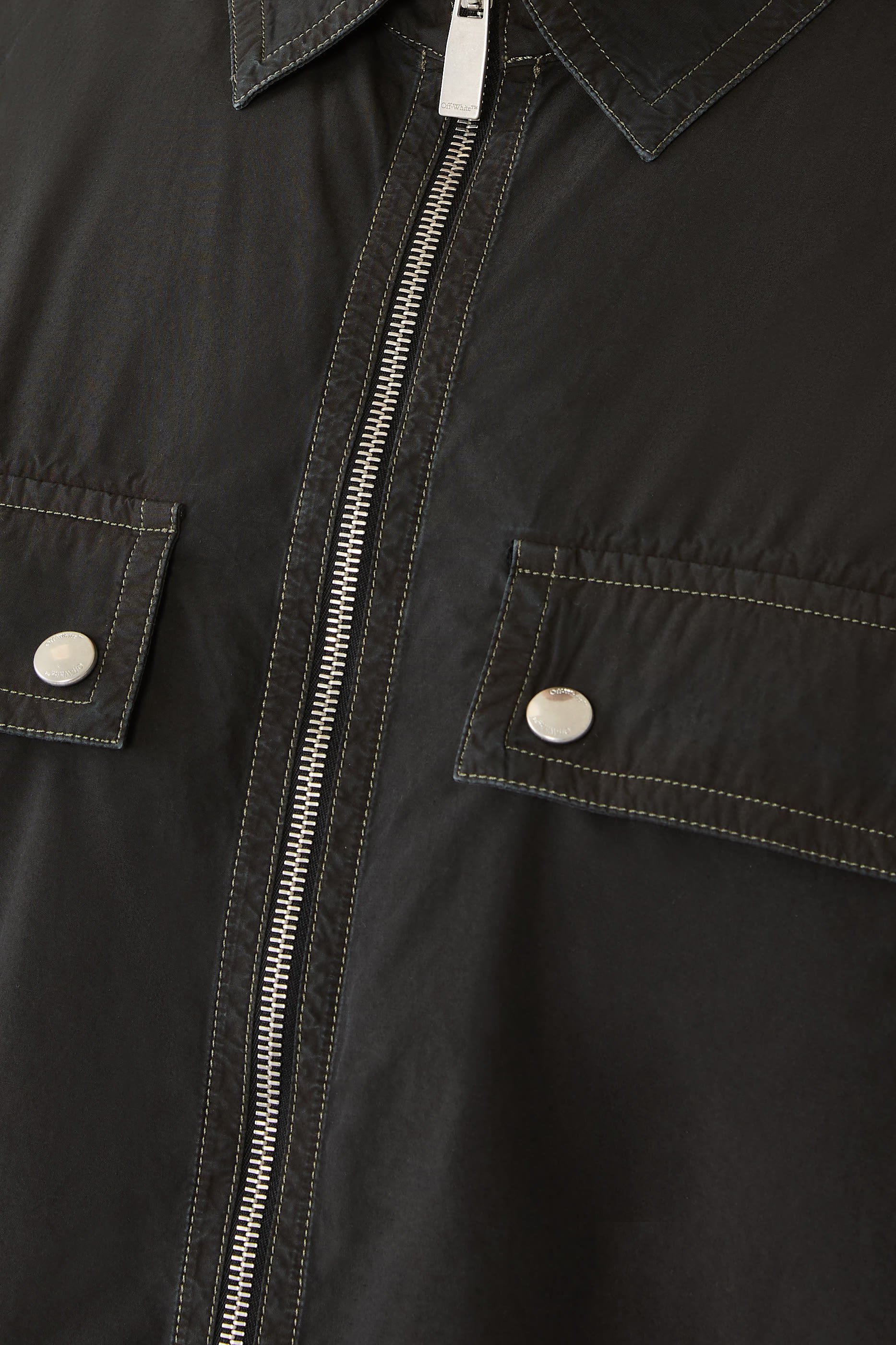 قميص بولينغ بسحاب وشعار السهم