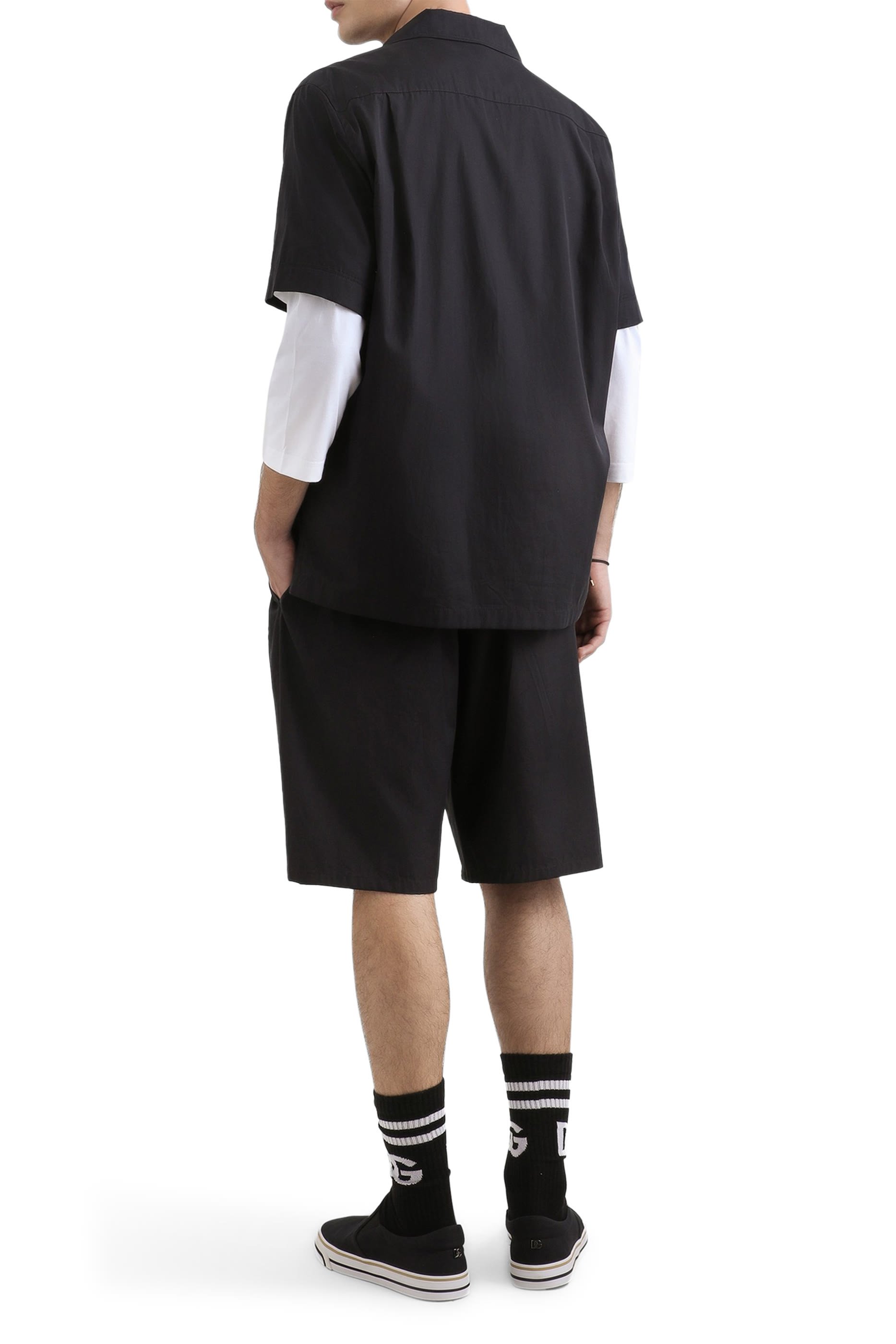 قميص هاواي بشعار الماركة