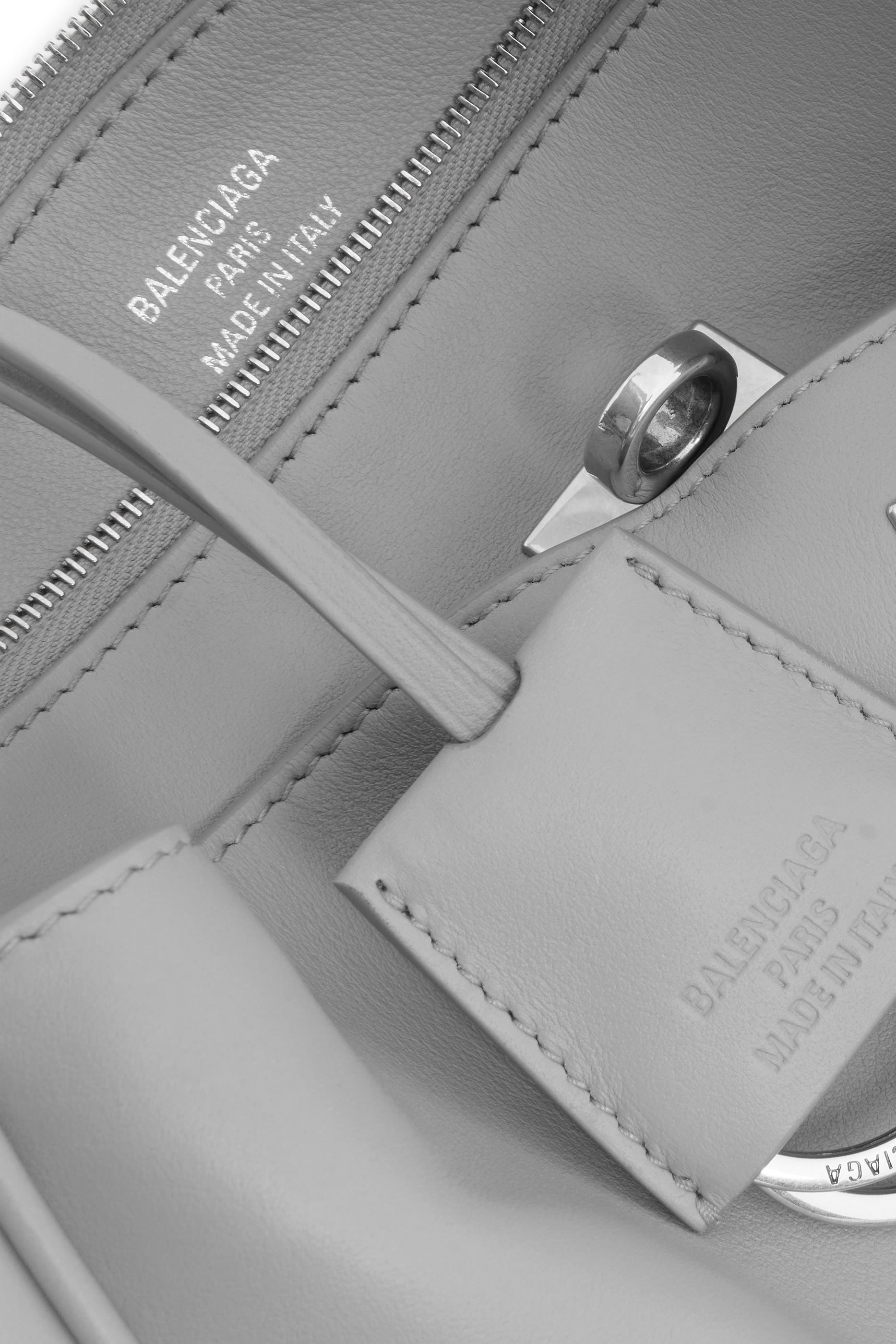 حقيبة بوشيت روديو بجيب خارجي