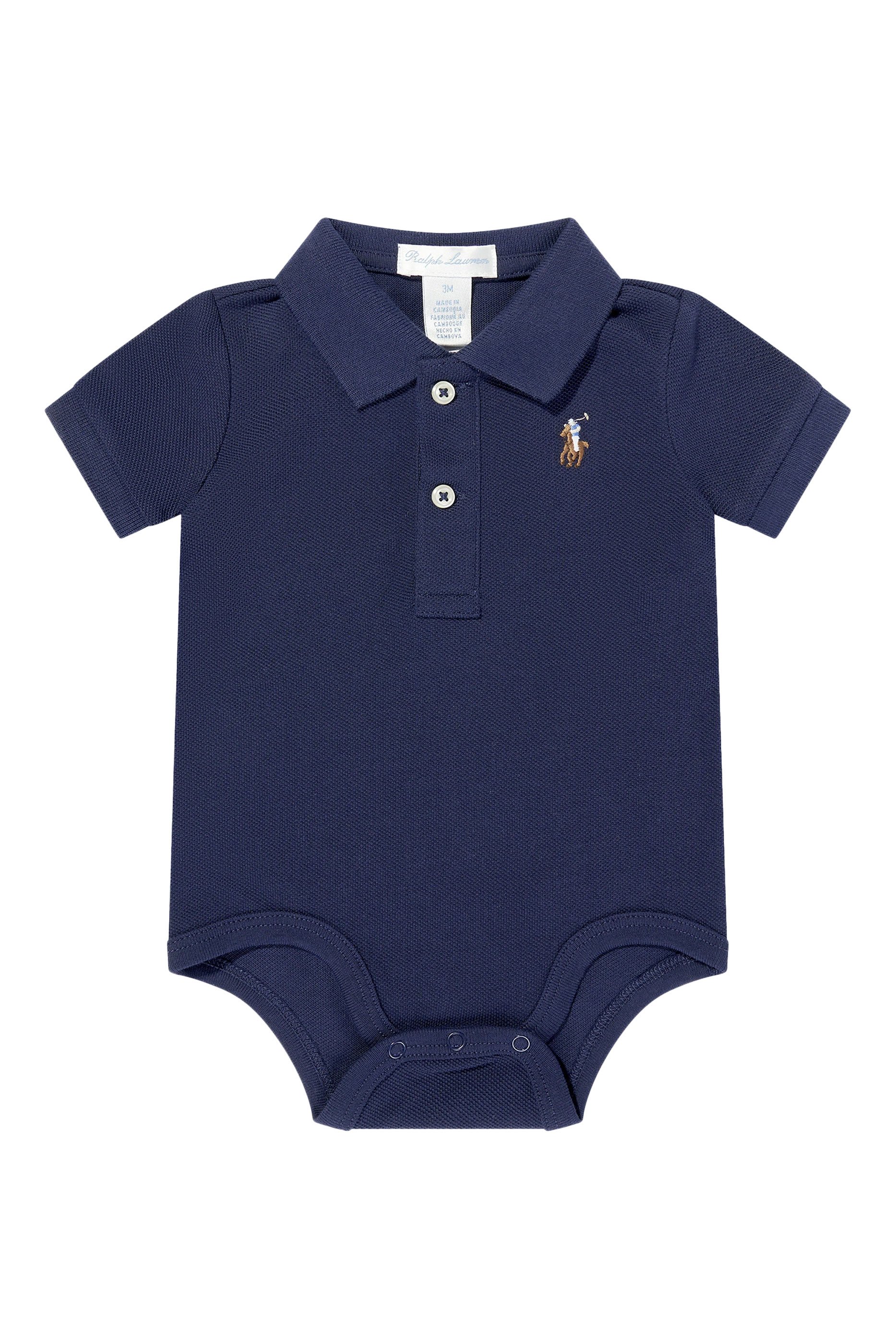 طقم أفرول ومريلة بشعار الماركة للأطفال