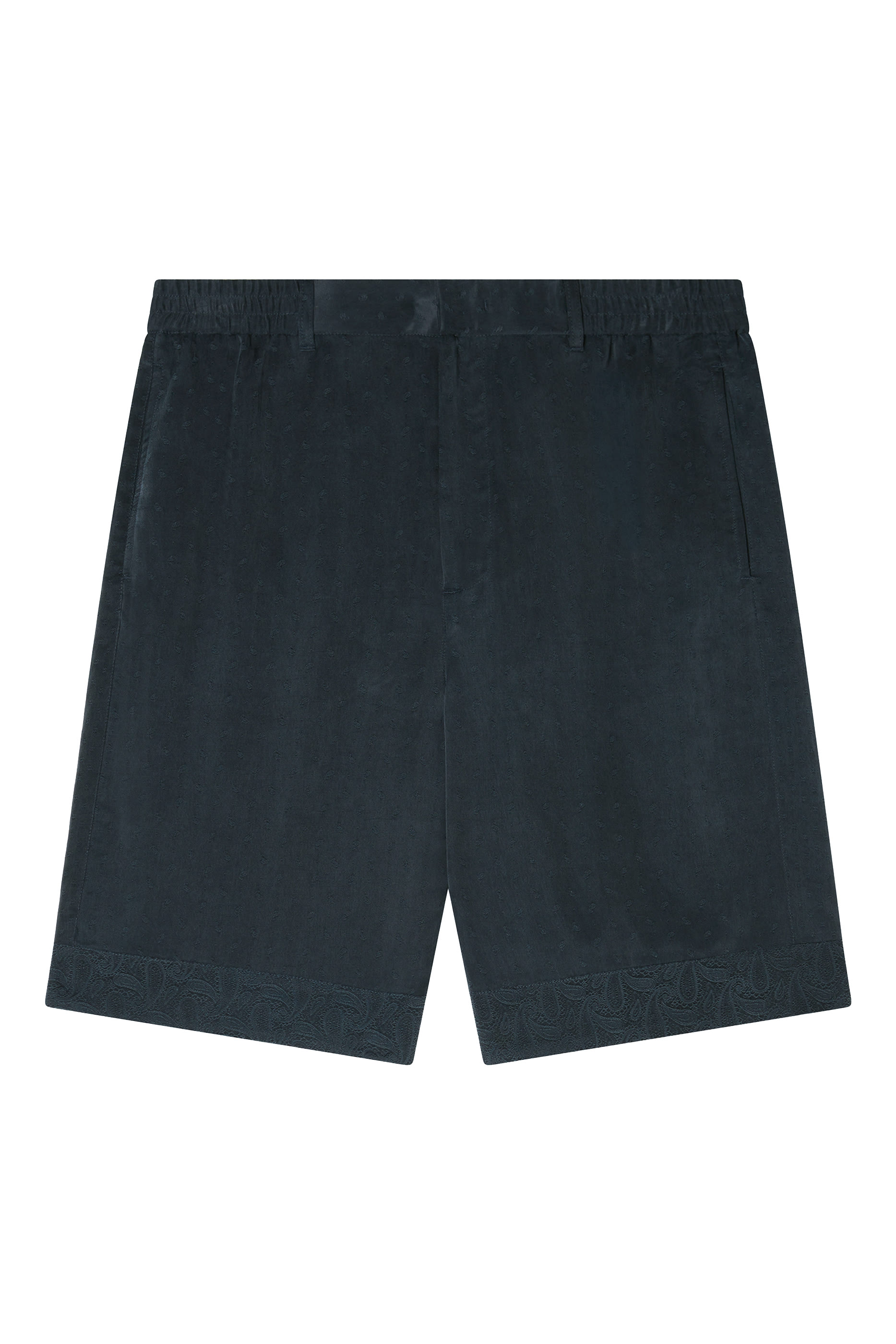 شورت برمودا بنقشة بيزلي