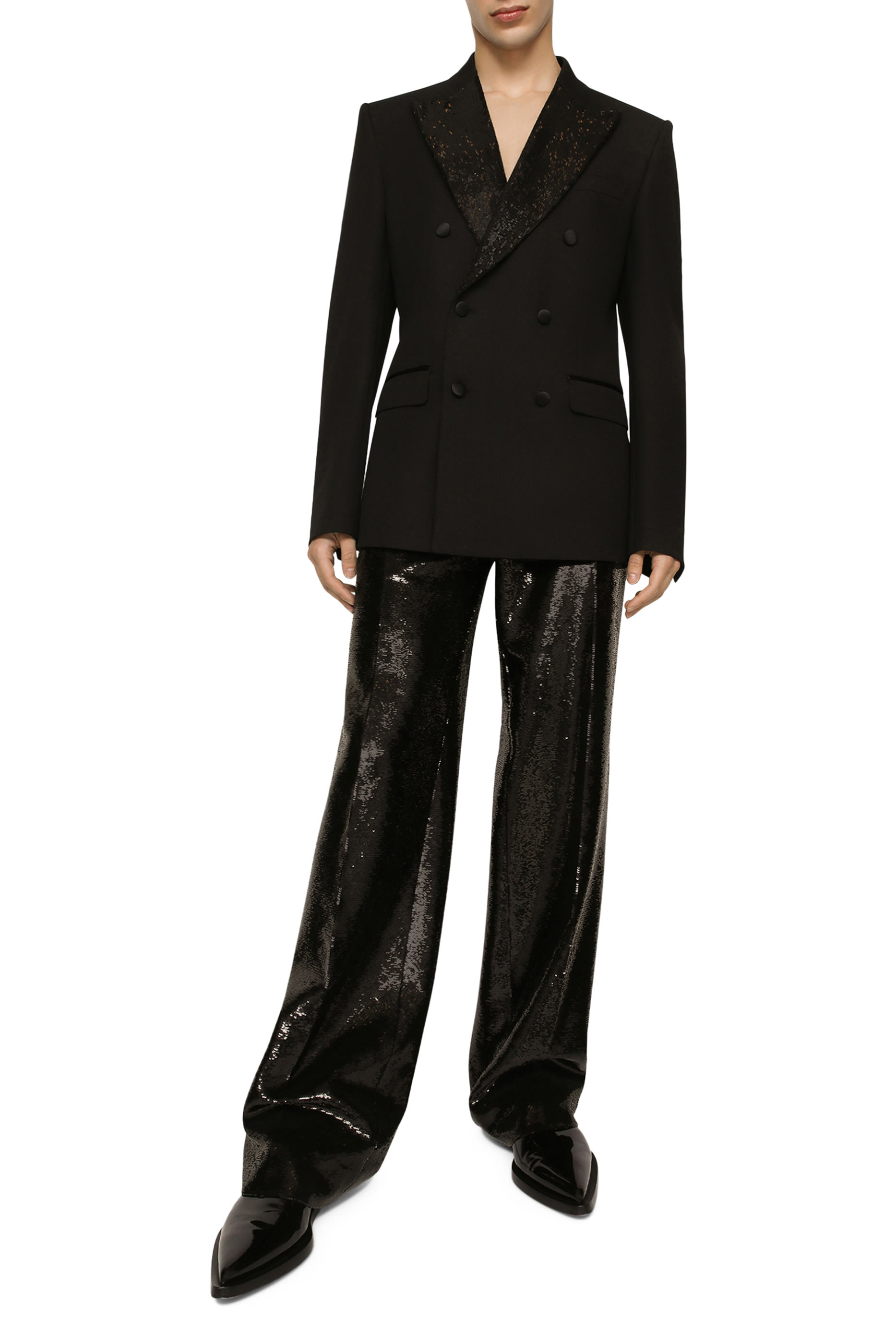 جاكيت توكسيدو بقصة سيسيليا وصفي أزرار صوف