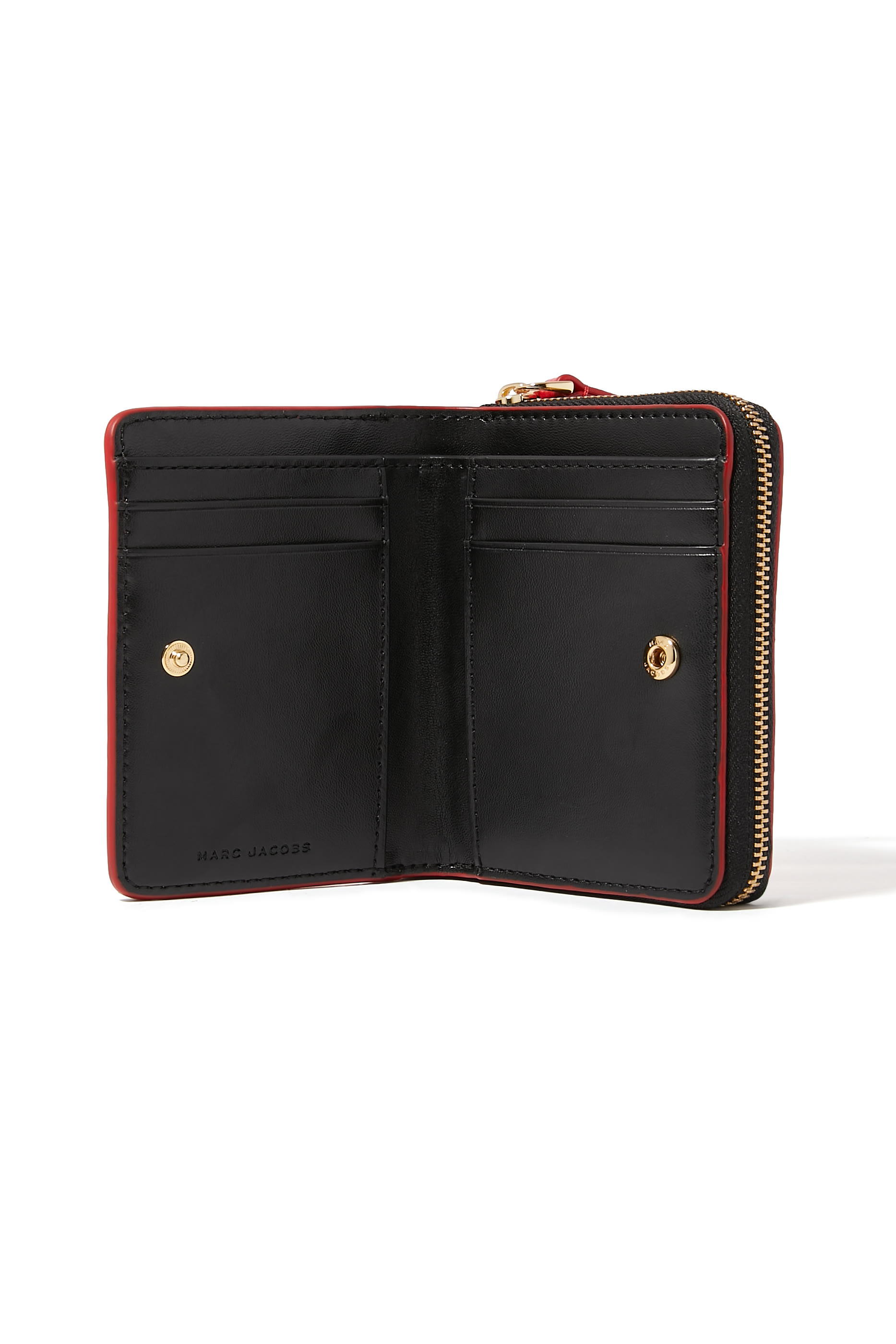 محفظة صغيرة بمقاس مضغوط