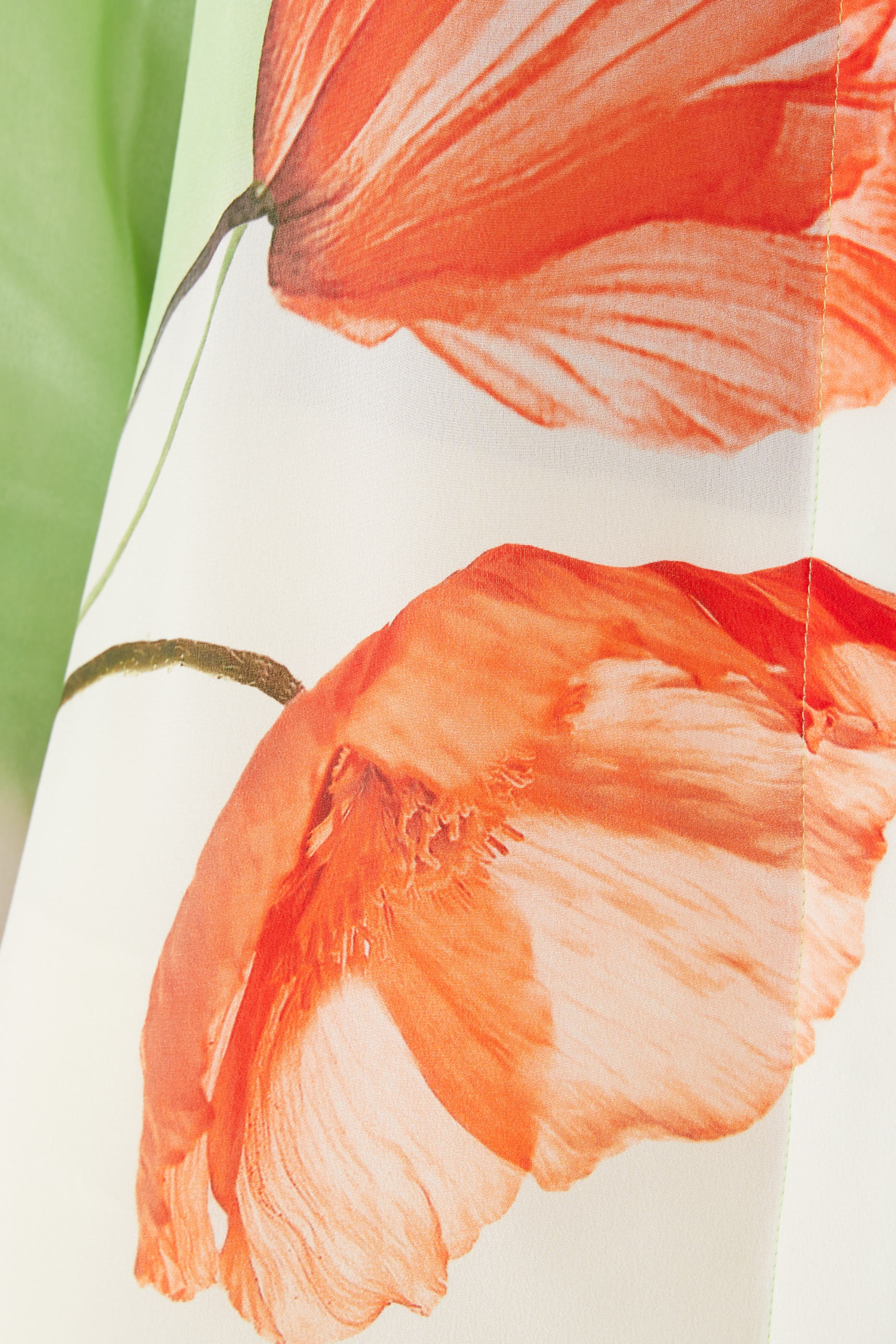 قميص برادي بأزرار بقصة فضفاضة