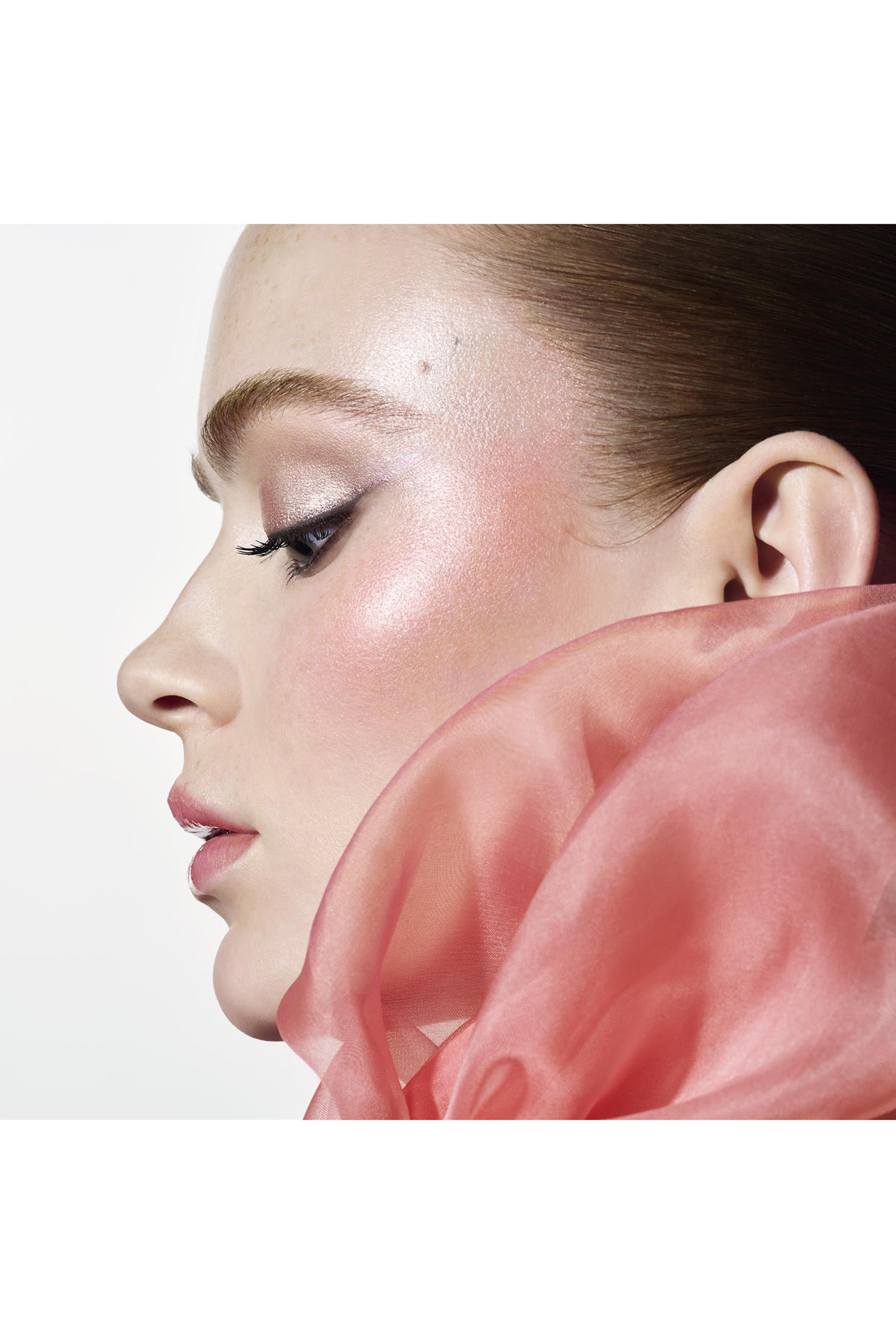 أحمر خدود ملون لامع لومينوس سيلك 