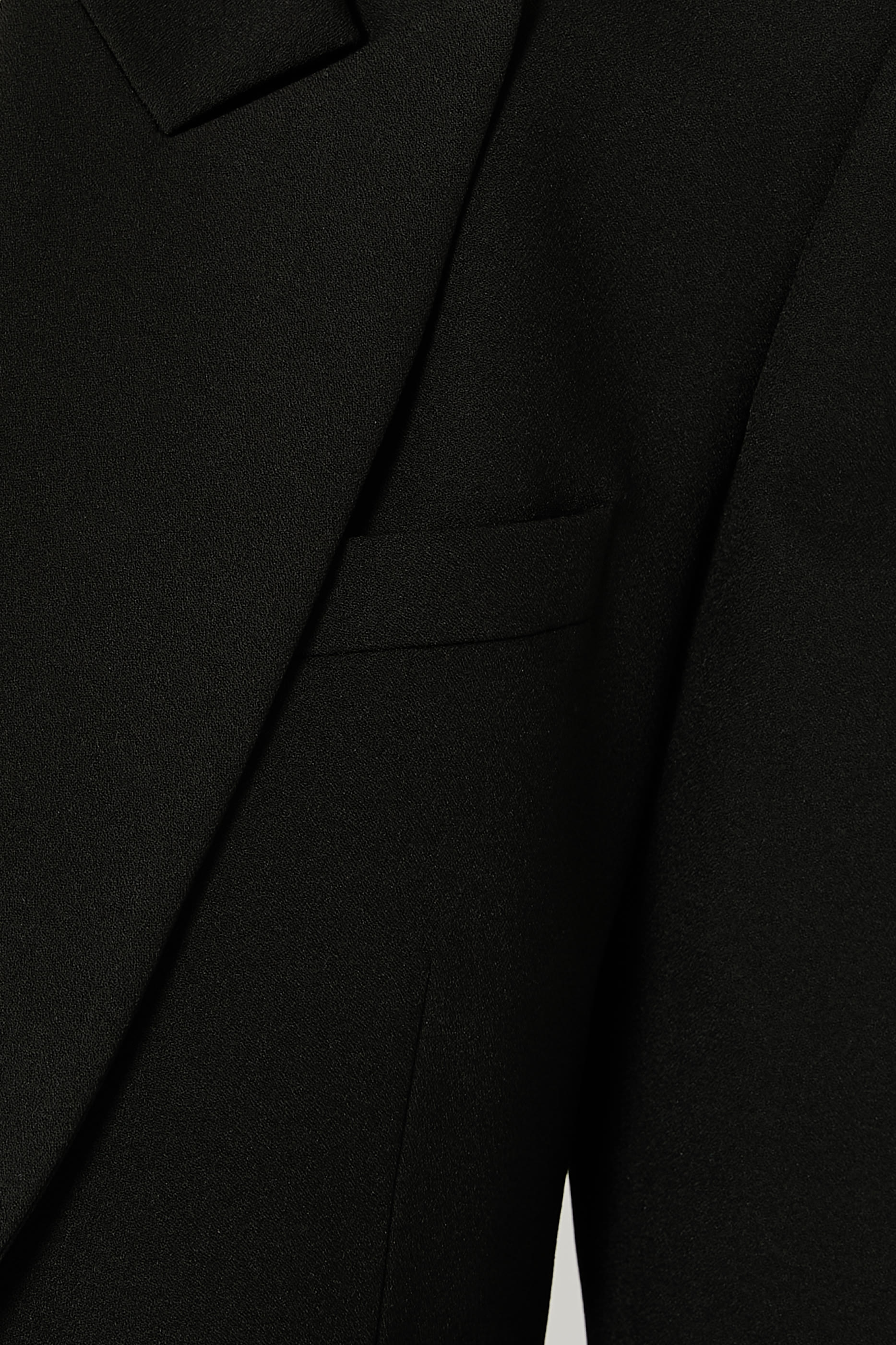 بليزر بويفرند بقصة فضفاضة