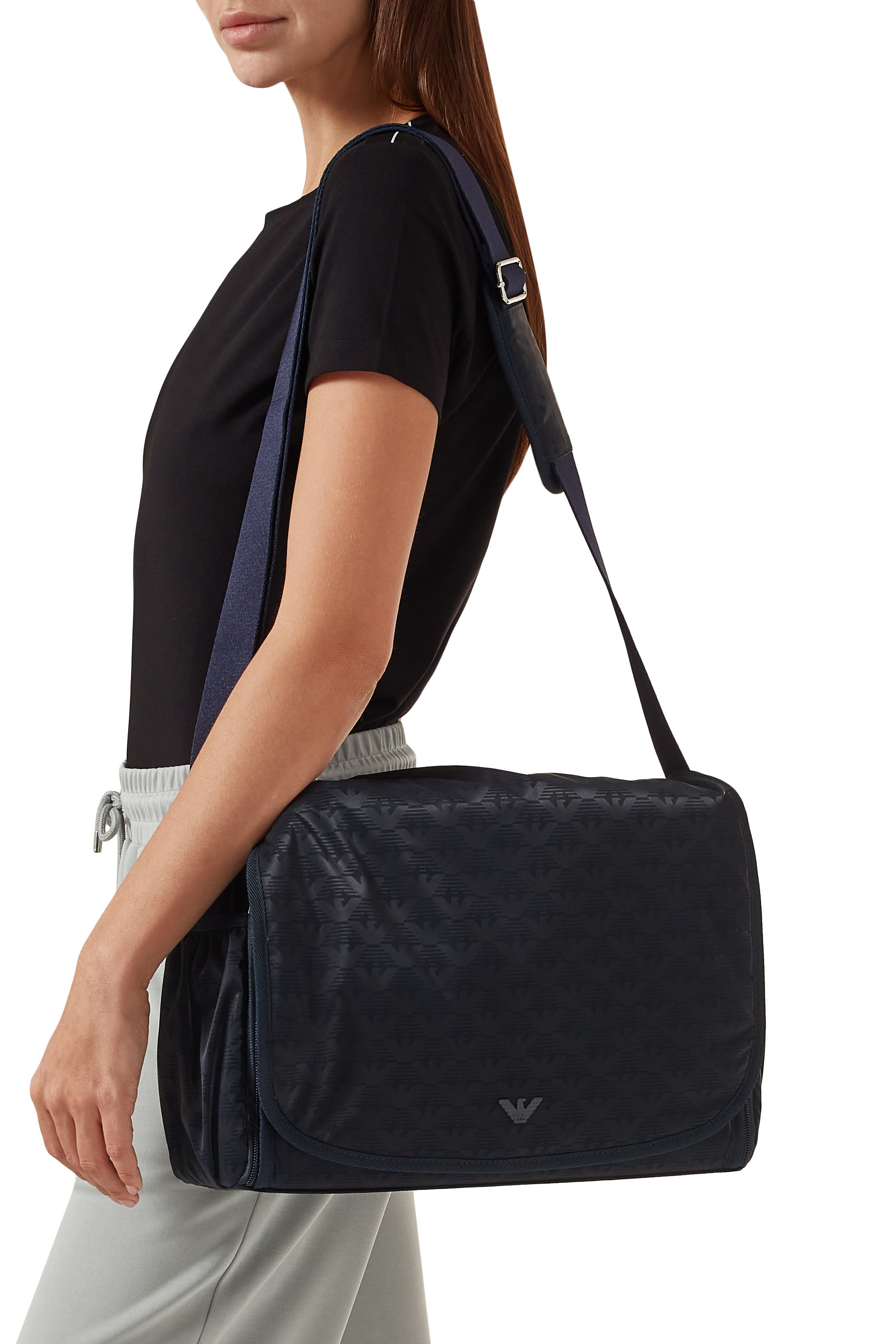 حقيبة مستلزمات أطفال نايلون بشعار الماركة للأطفال