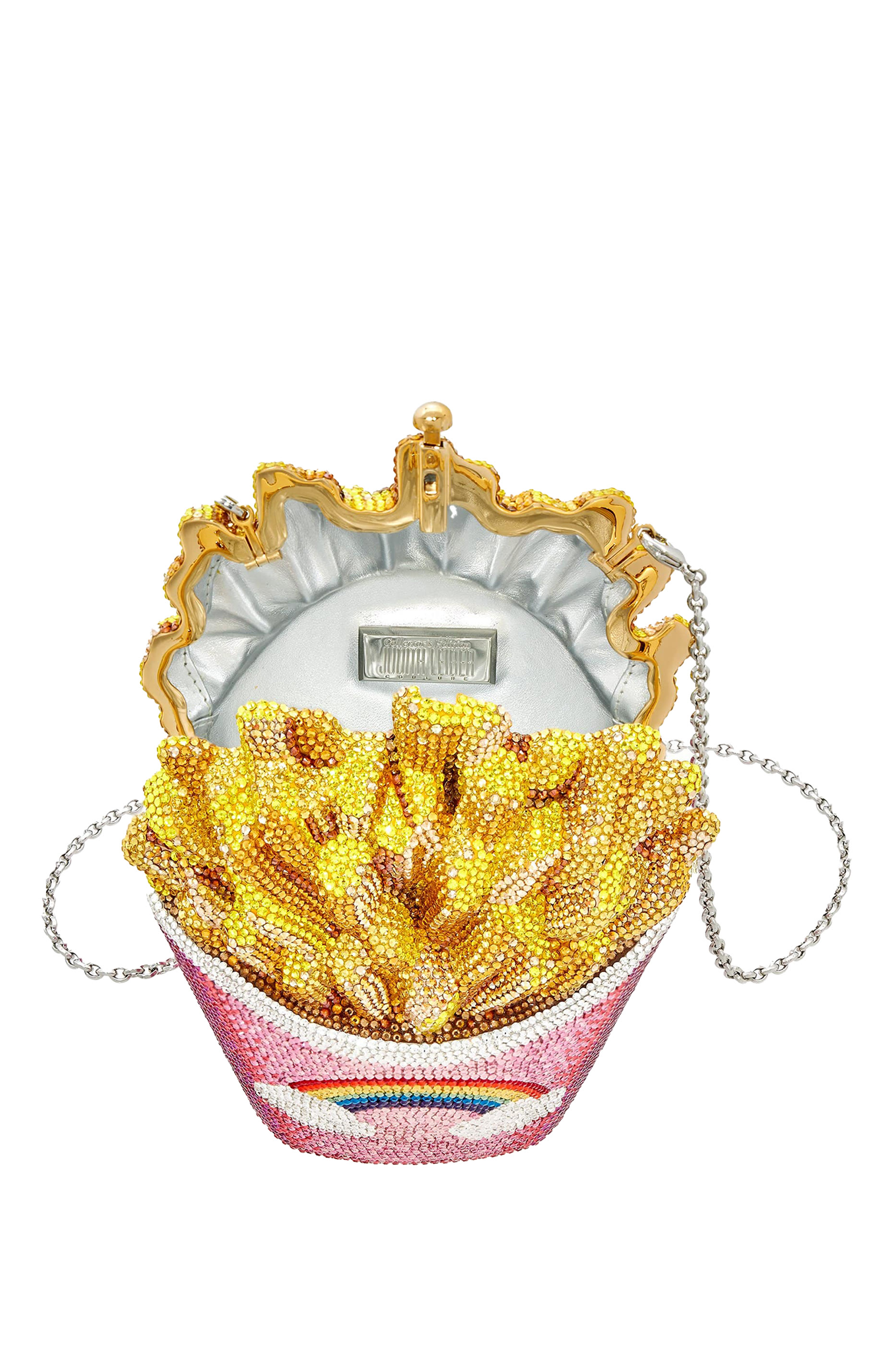 حقيبة على شكل عبوة بطاطا مقلية بألوان قوس قزح