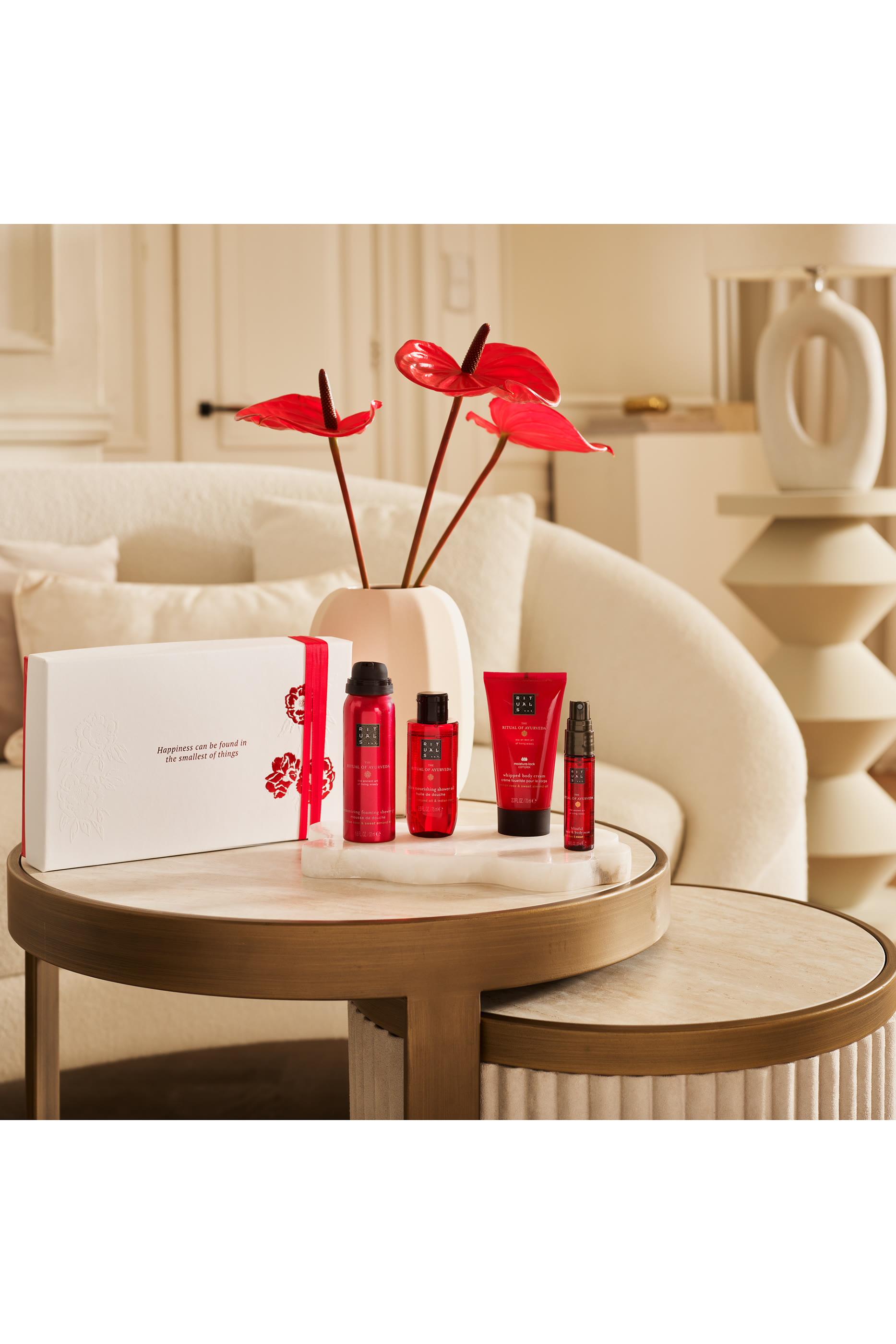 مجموعة هدايا ذا ريتوال اوف ايورفيدا مقاس صغير لكريسماس 2025