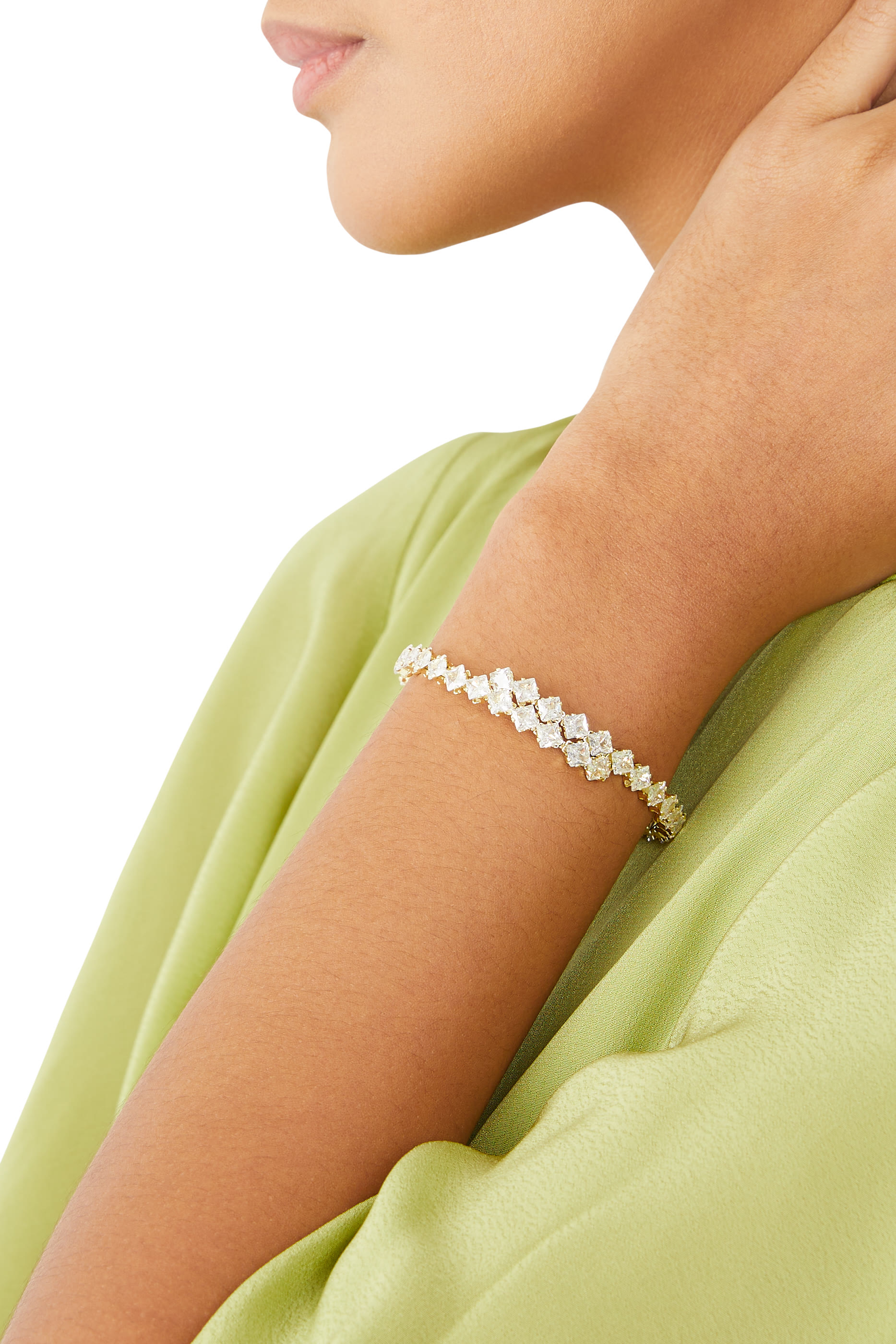 سوار بتصميم ملفوف مرصع بأحجار زركونيا والماس، نحاس مطلي بالذهب