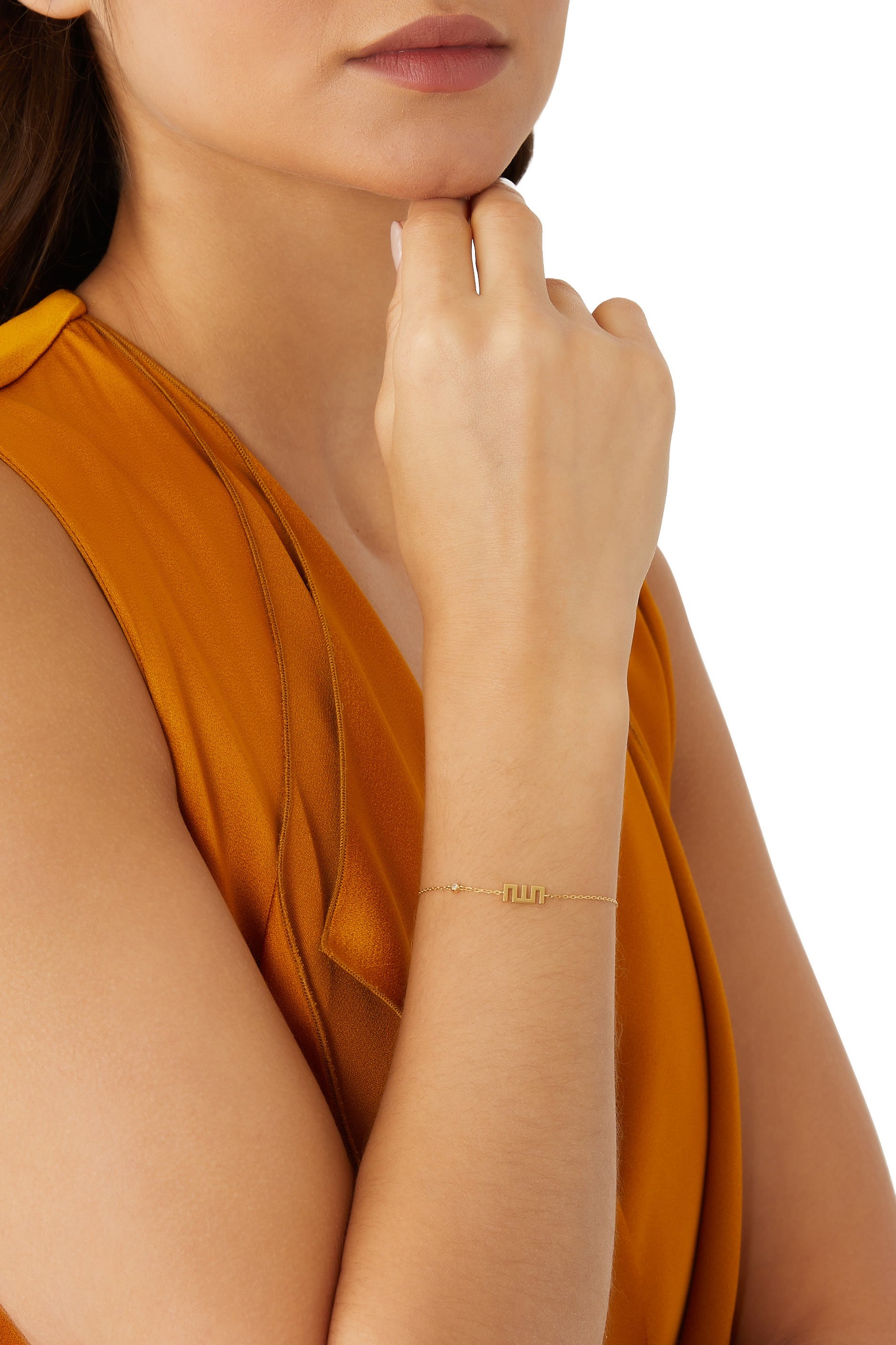 سوار مزين بماسة وحلية بتصميم كلمة الله ذهب أصفر عيار 18