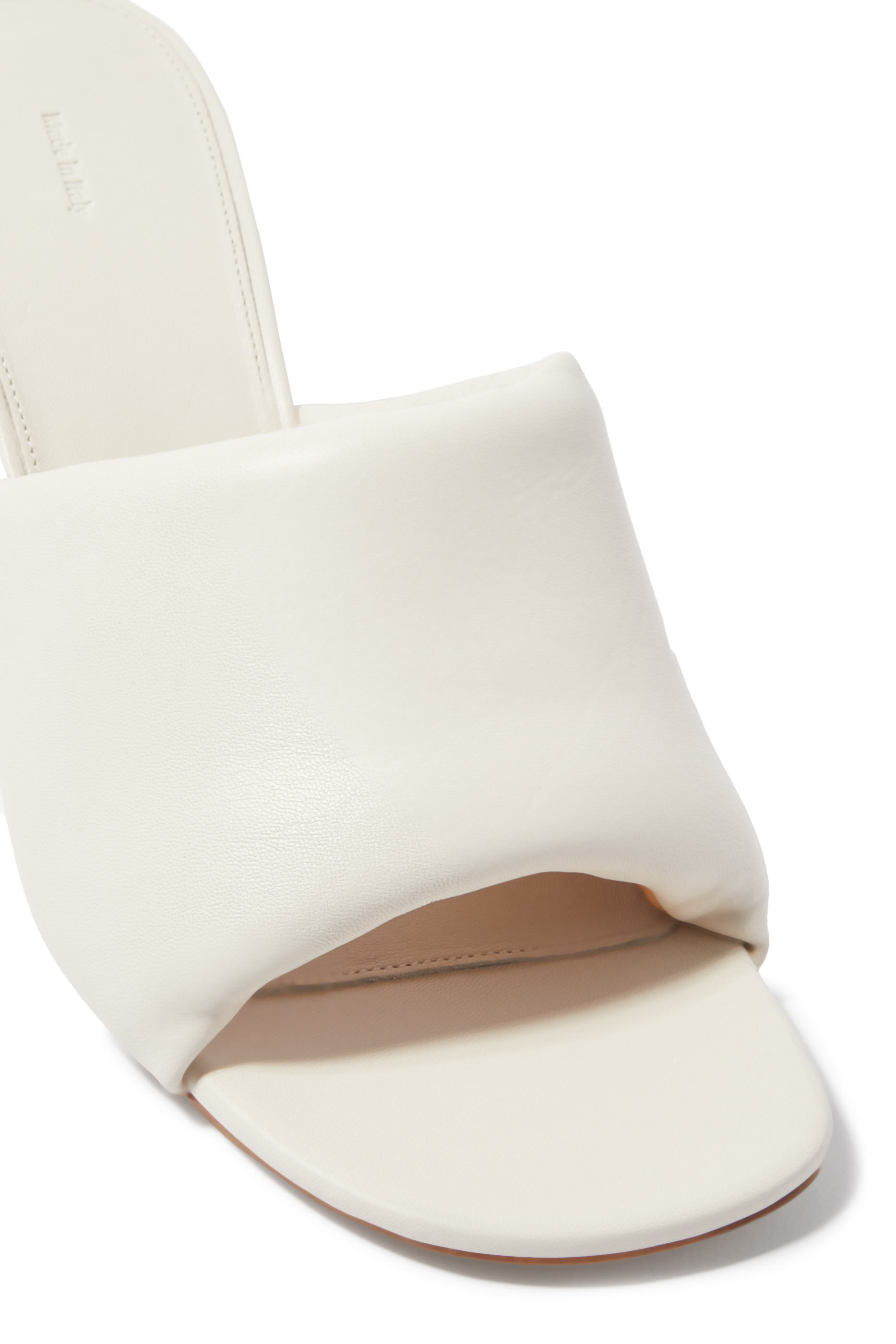 حذاء مفتوح 80 بكعب بتصميم سلسلة جلد