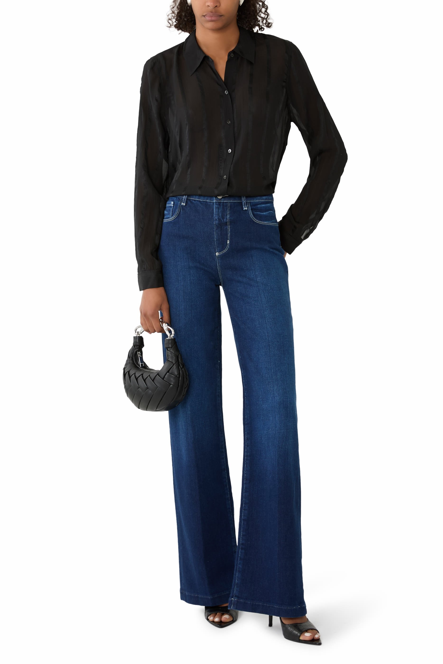 بلوزة أرجو بأزرار