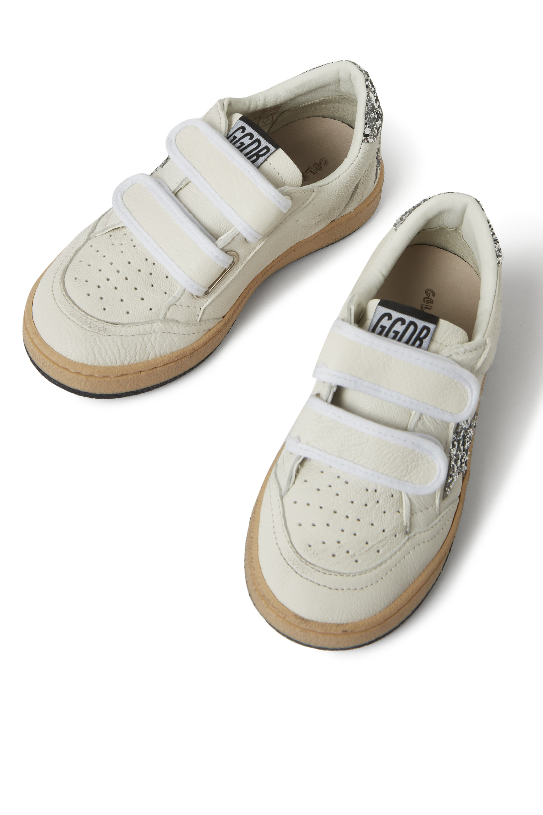 سنيكرز بول ستار جونيور بجلد نابا مزين بنجوم لامعة للأطفال