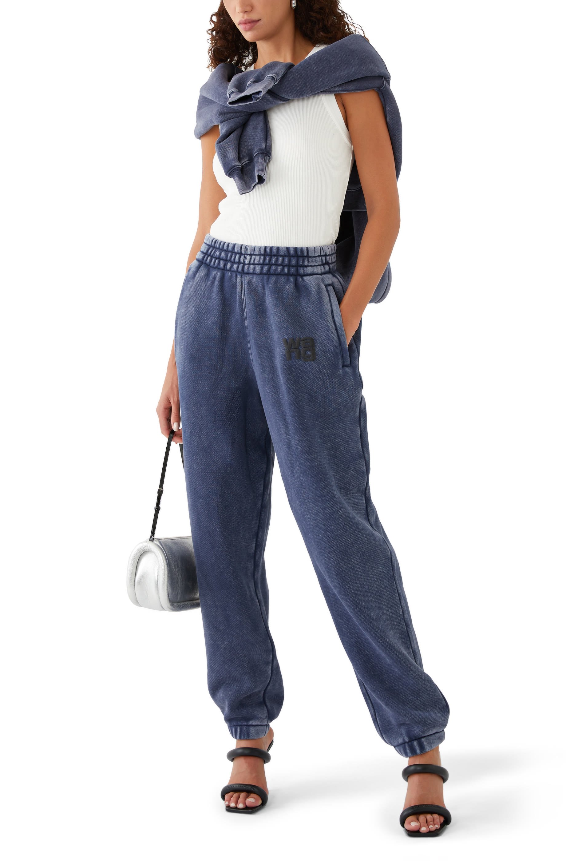 بنطال رياضي بشعار الماركة بتصميم منفوخ