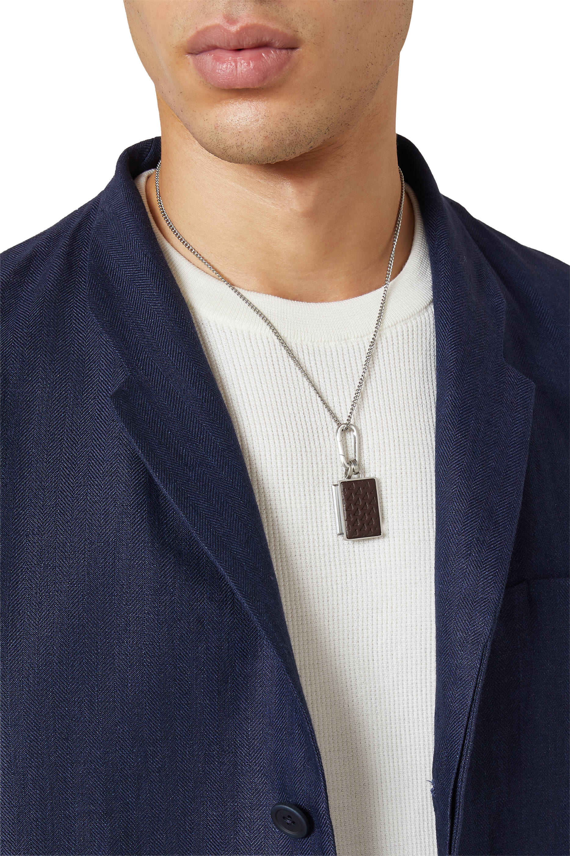 قلادة بحلية شعار النسر دوغ تاغ، معدن