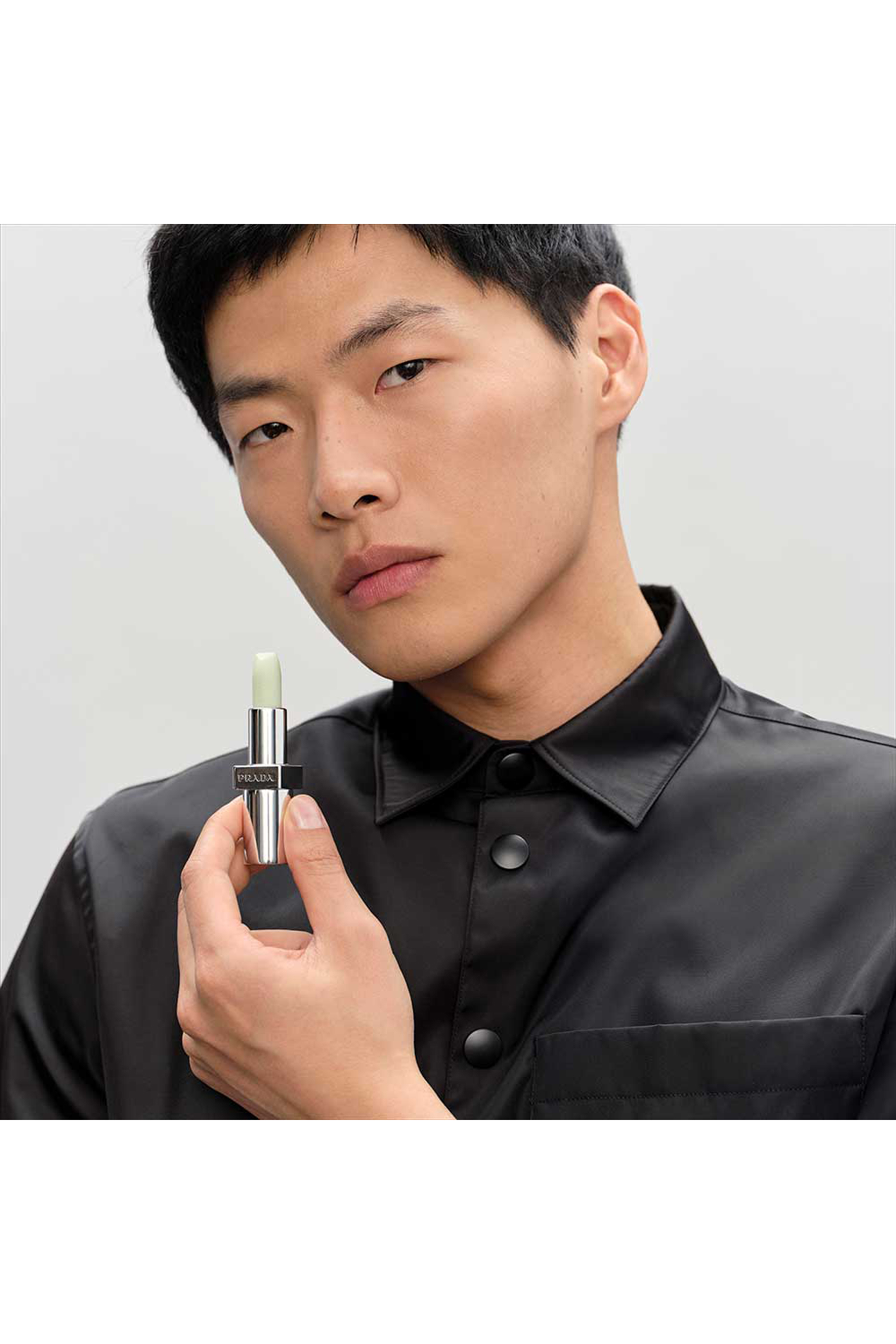 زيت مرطب لتحسين العناية بالشفاه درجة يونيفيرسال 000