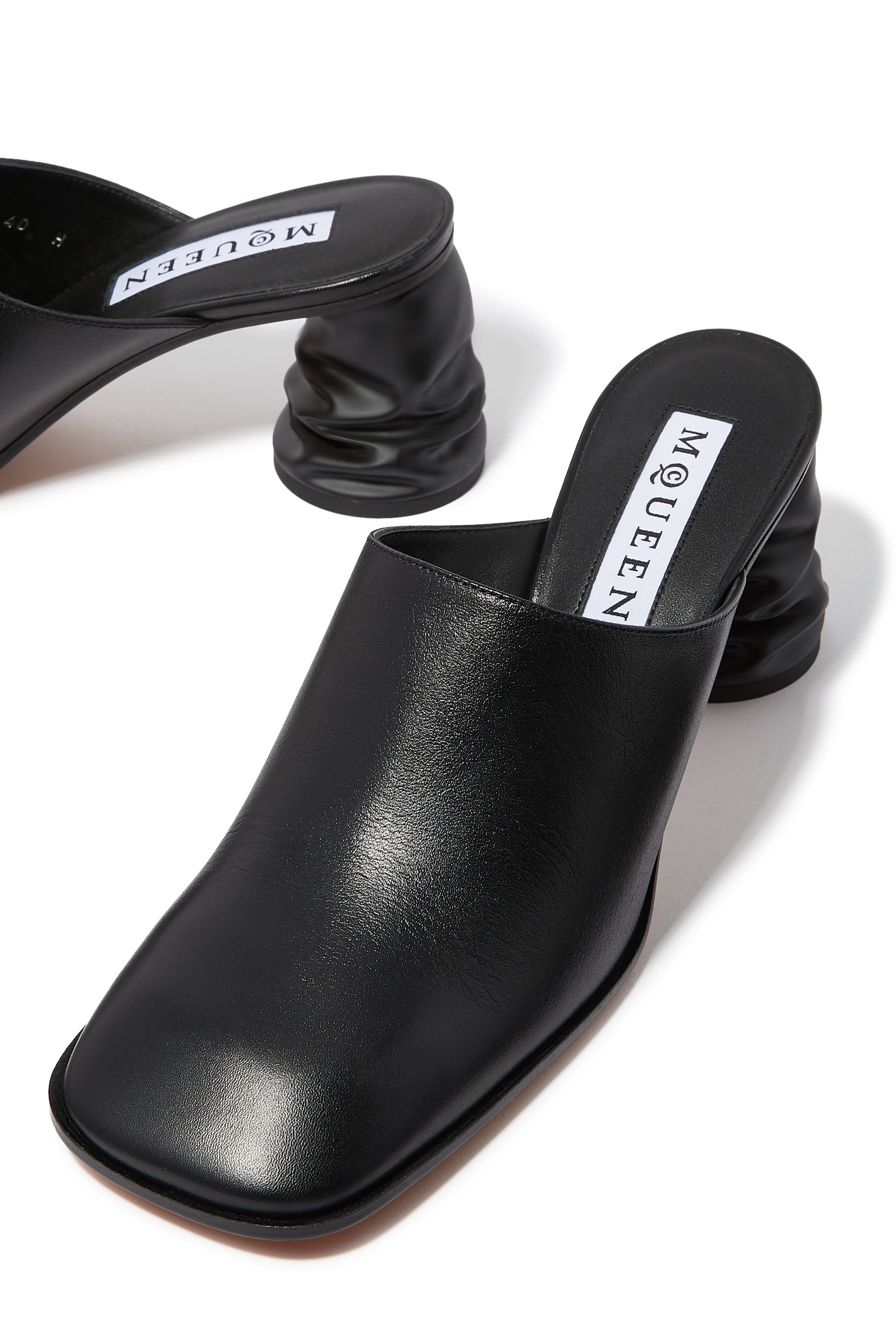 حذاء كراش 70 مفتوح من الخلف