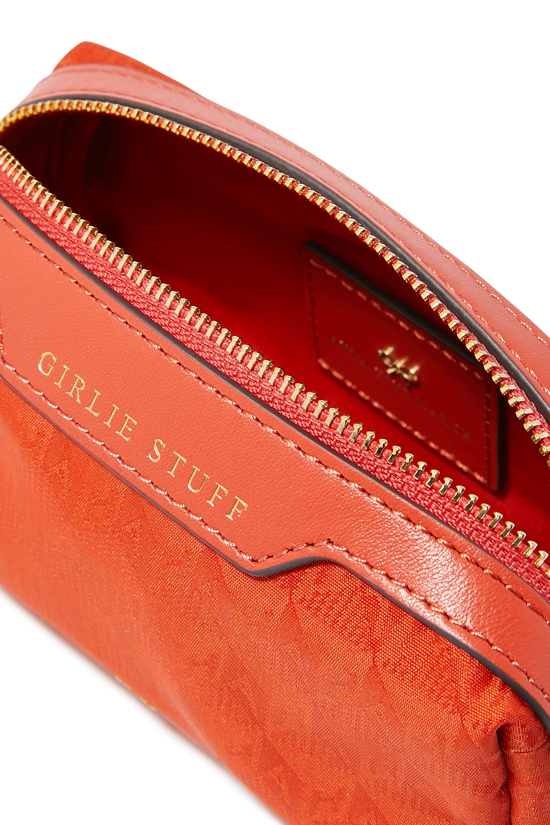 حقيبة صغيرة جيرلي ستاف بشعار الماركة