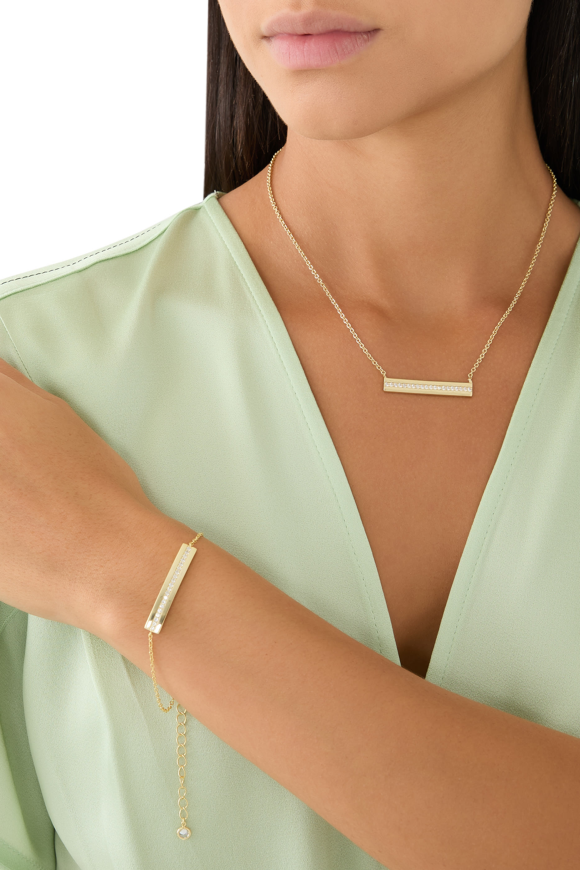 قلادة بدلاية بتصميم قضيب مرصعة بأحجار زركونيا مكعبة