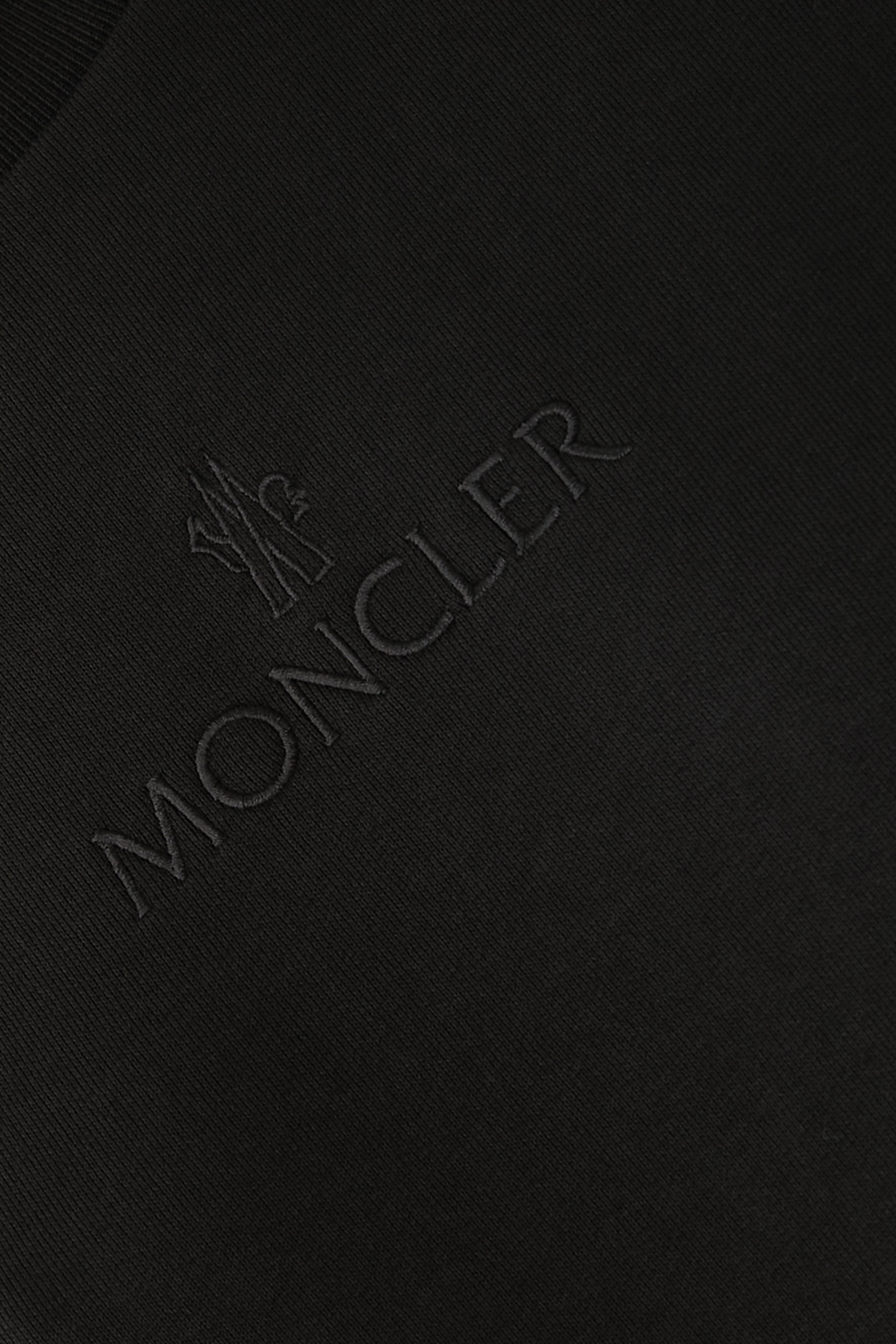 سويت شيرت بشعار الماركة