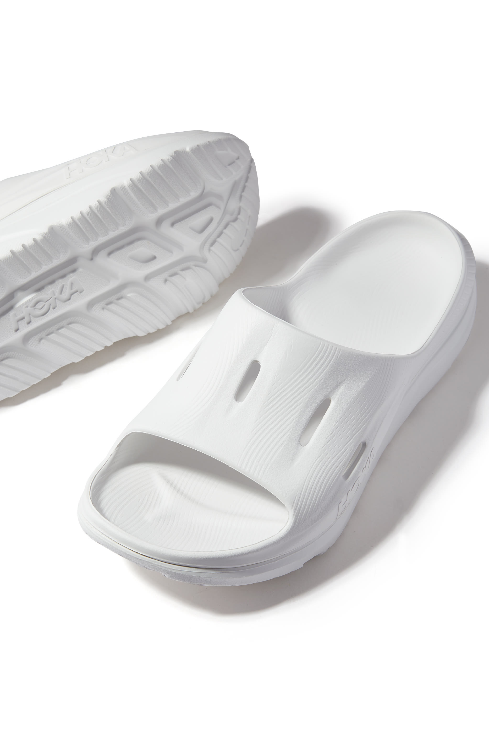 حذاء خفيف أورا ريكافري 3