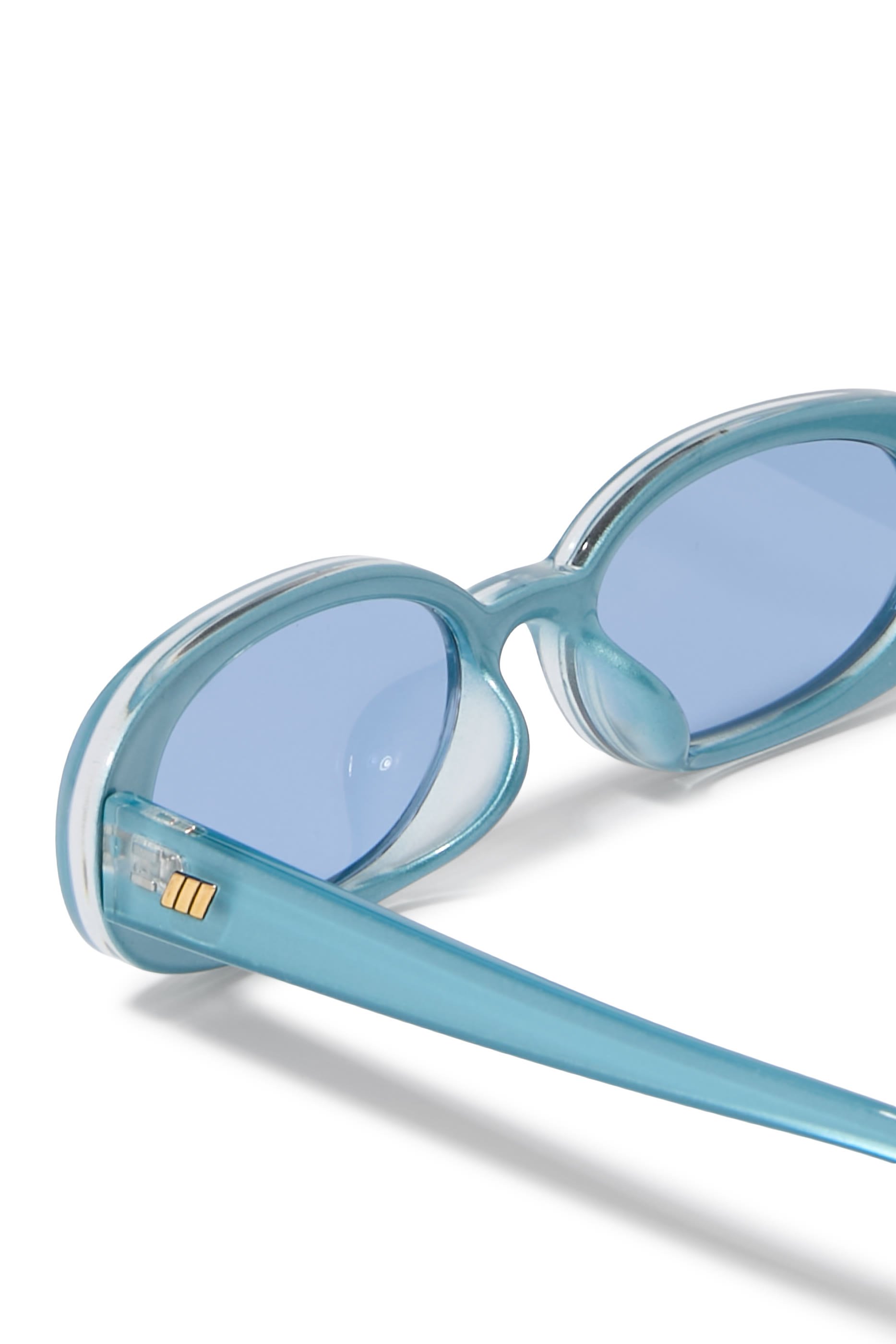 نظارة شمسية اوتا لوف