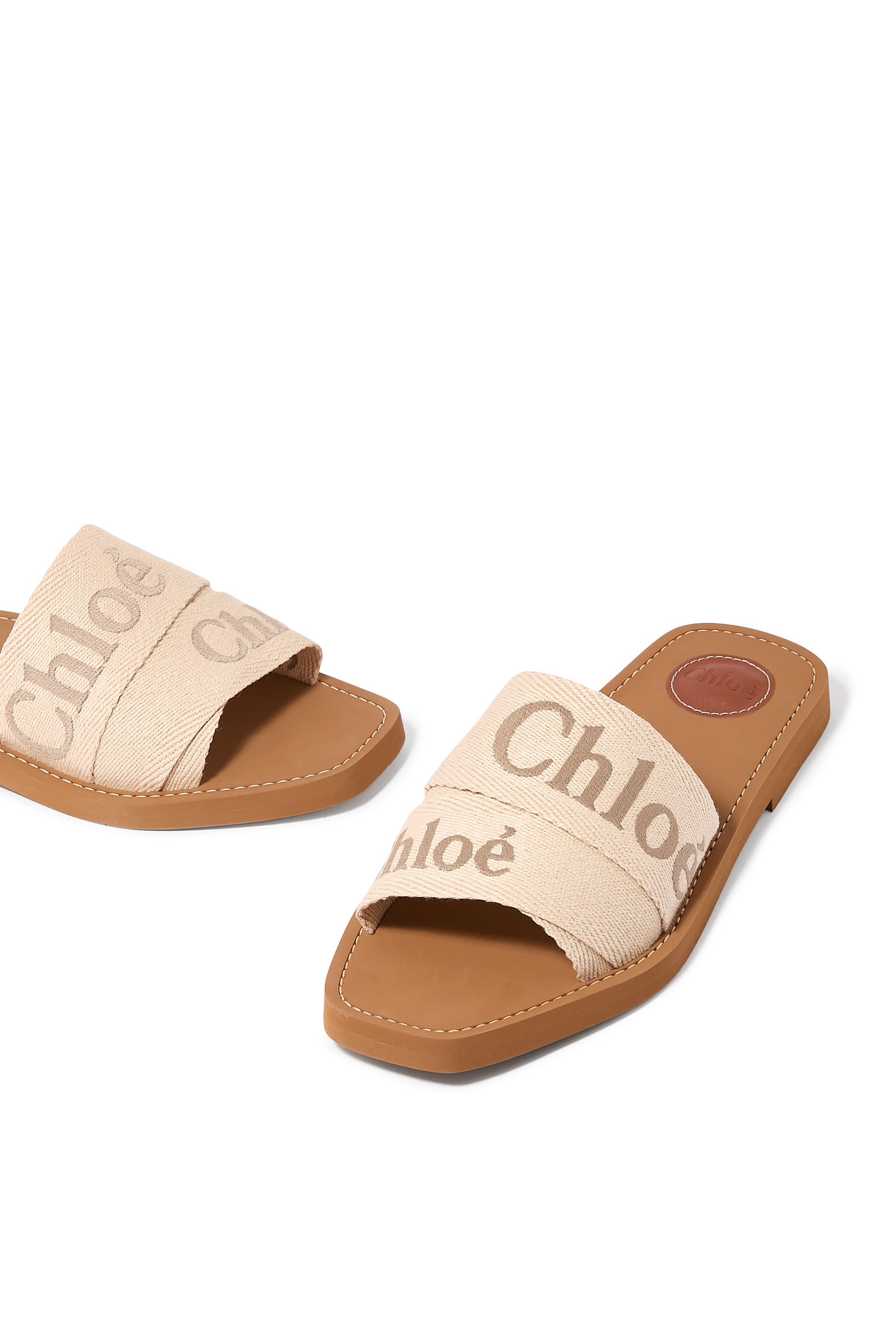 حذاء وودي مفتوح من الخلف