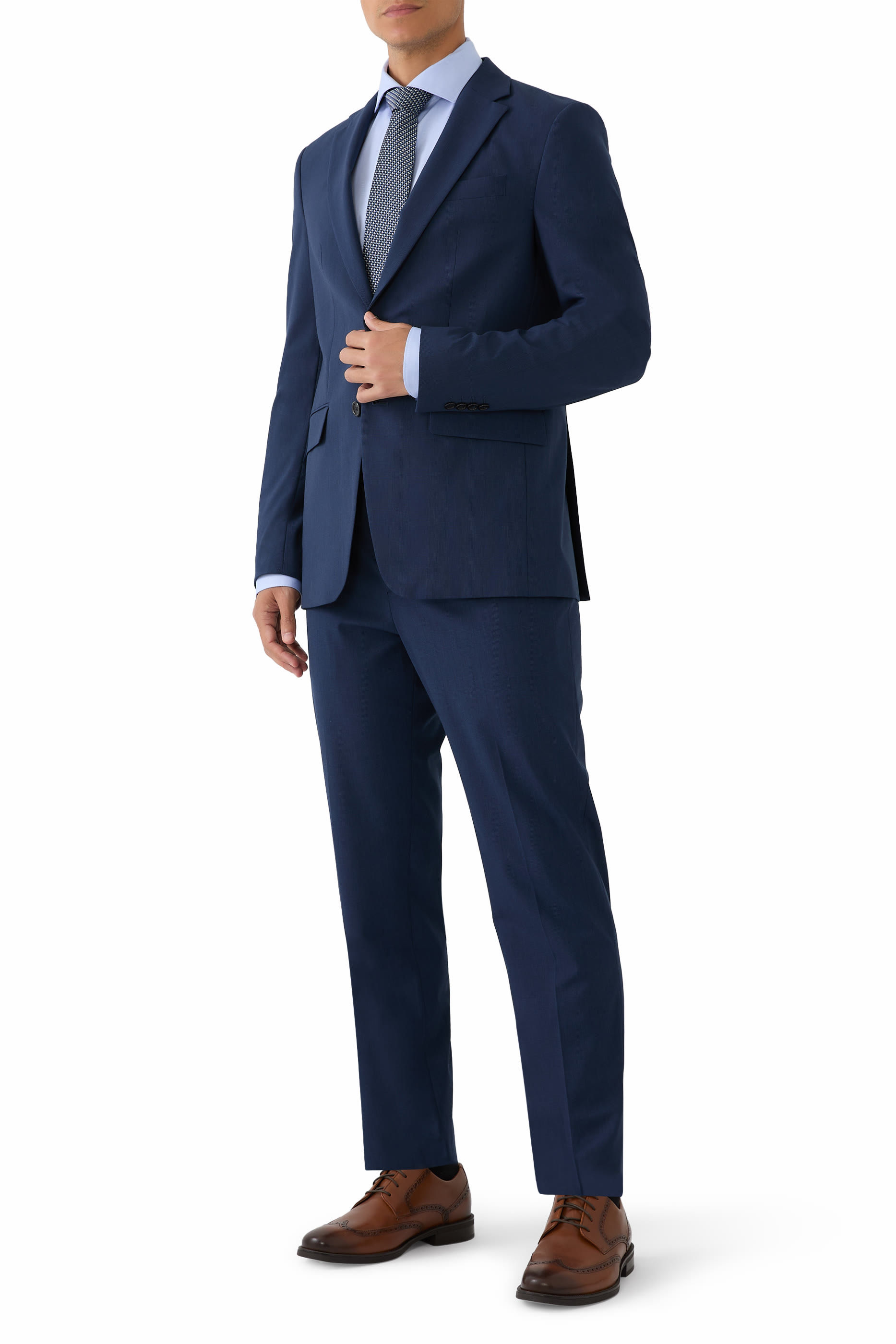 قميص شبه سادة دوبي مميز للماركة