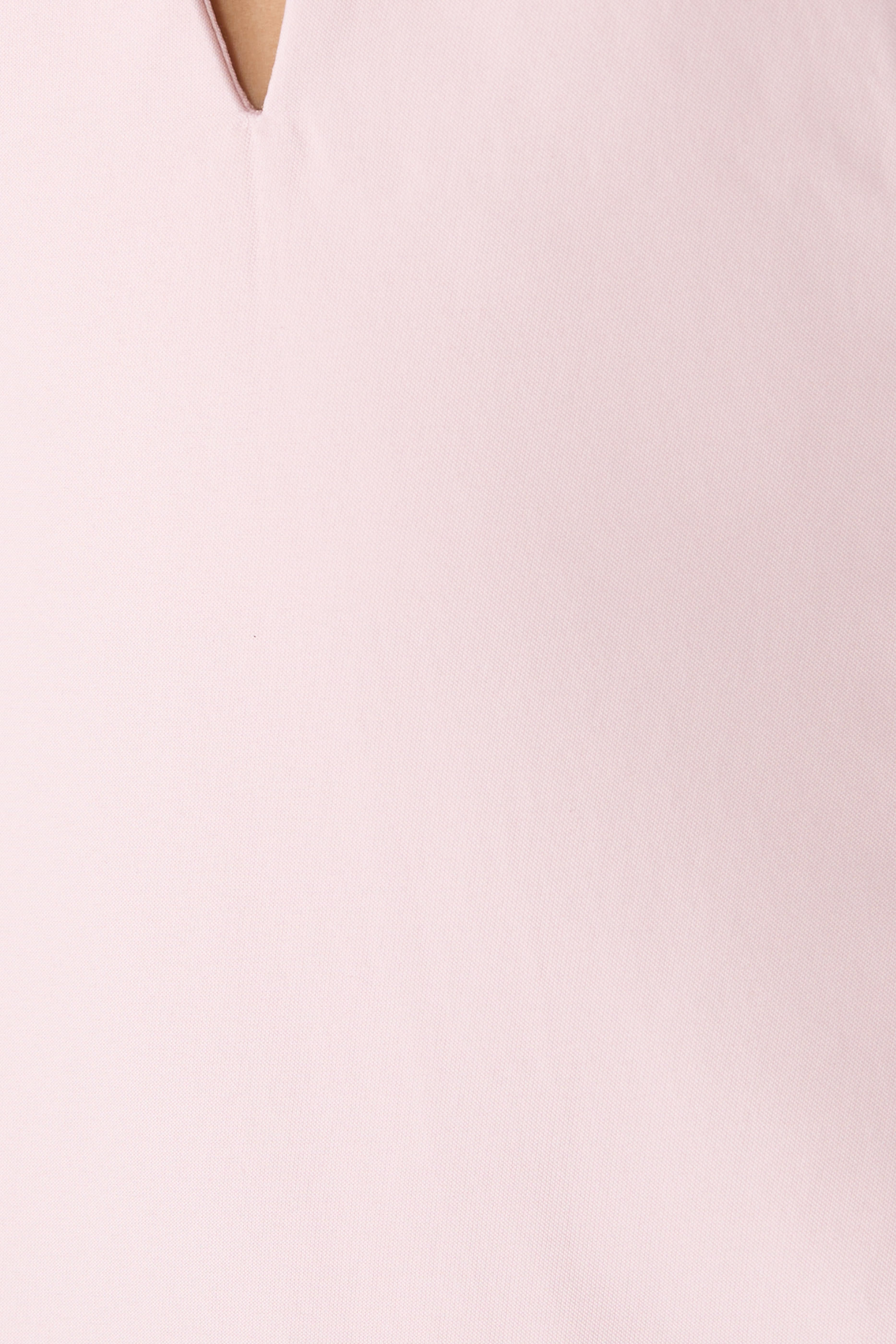 فستان أوتيس بياقة عميقة وقصة طويلة ضيقة