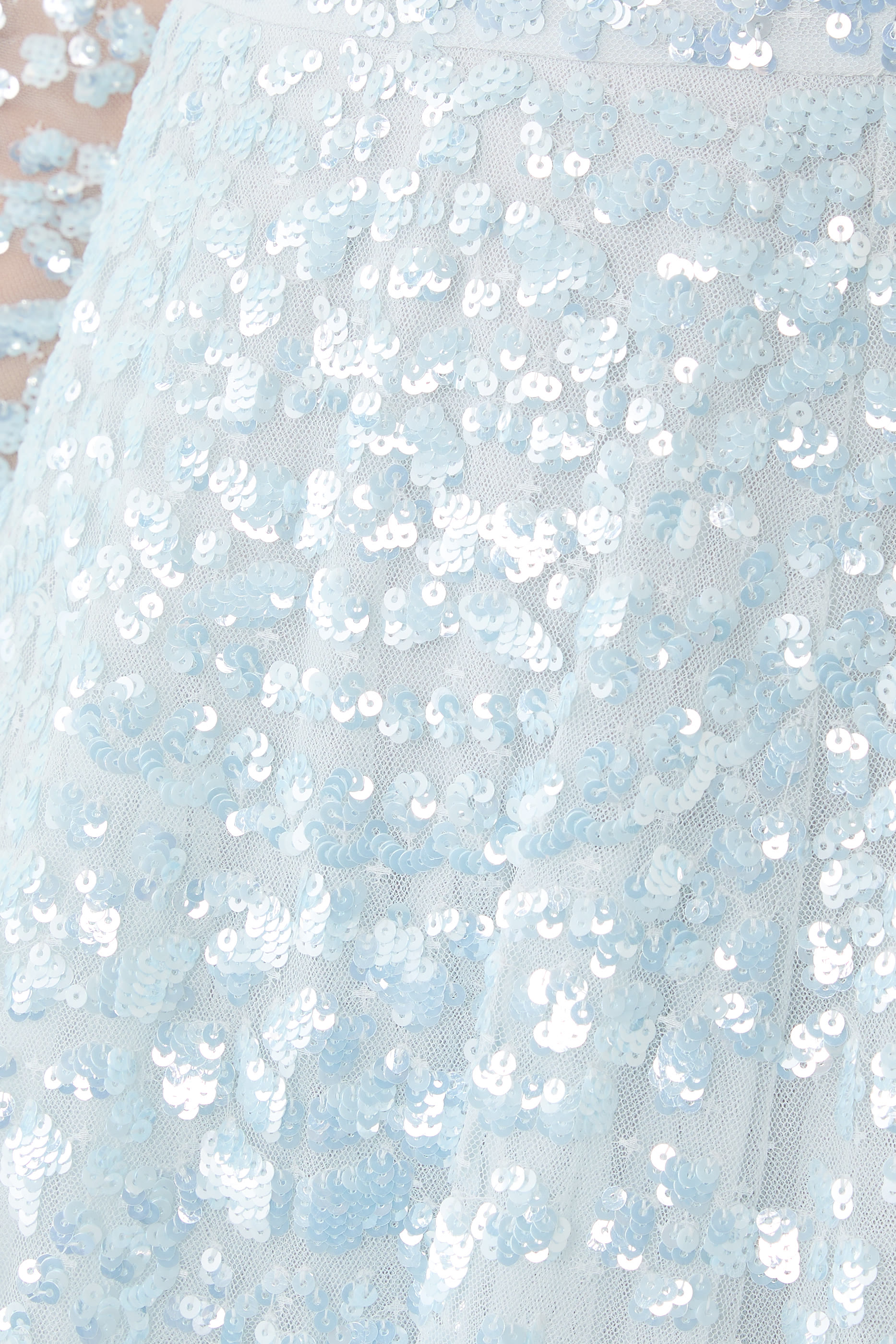 فستان شاندولييه بطول الكاحل بكاب 