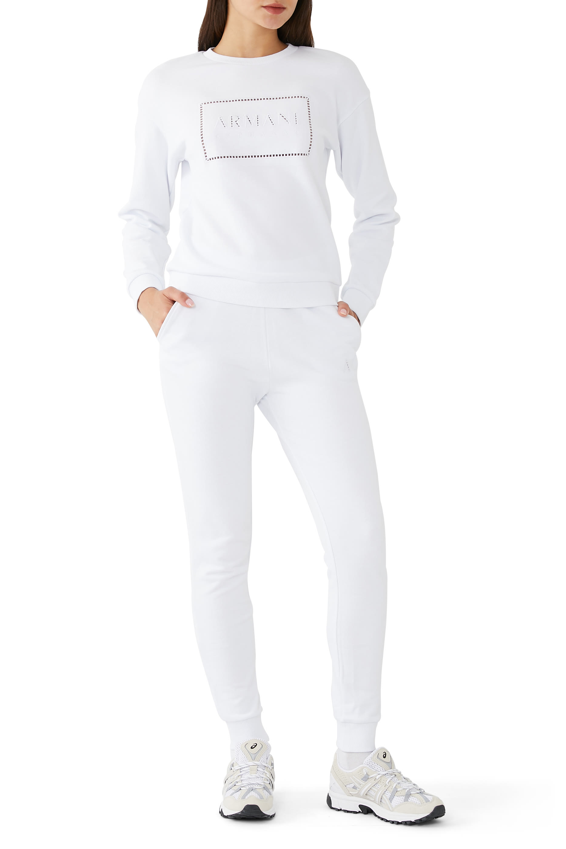 بنطال رياضي بشعار الماركة