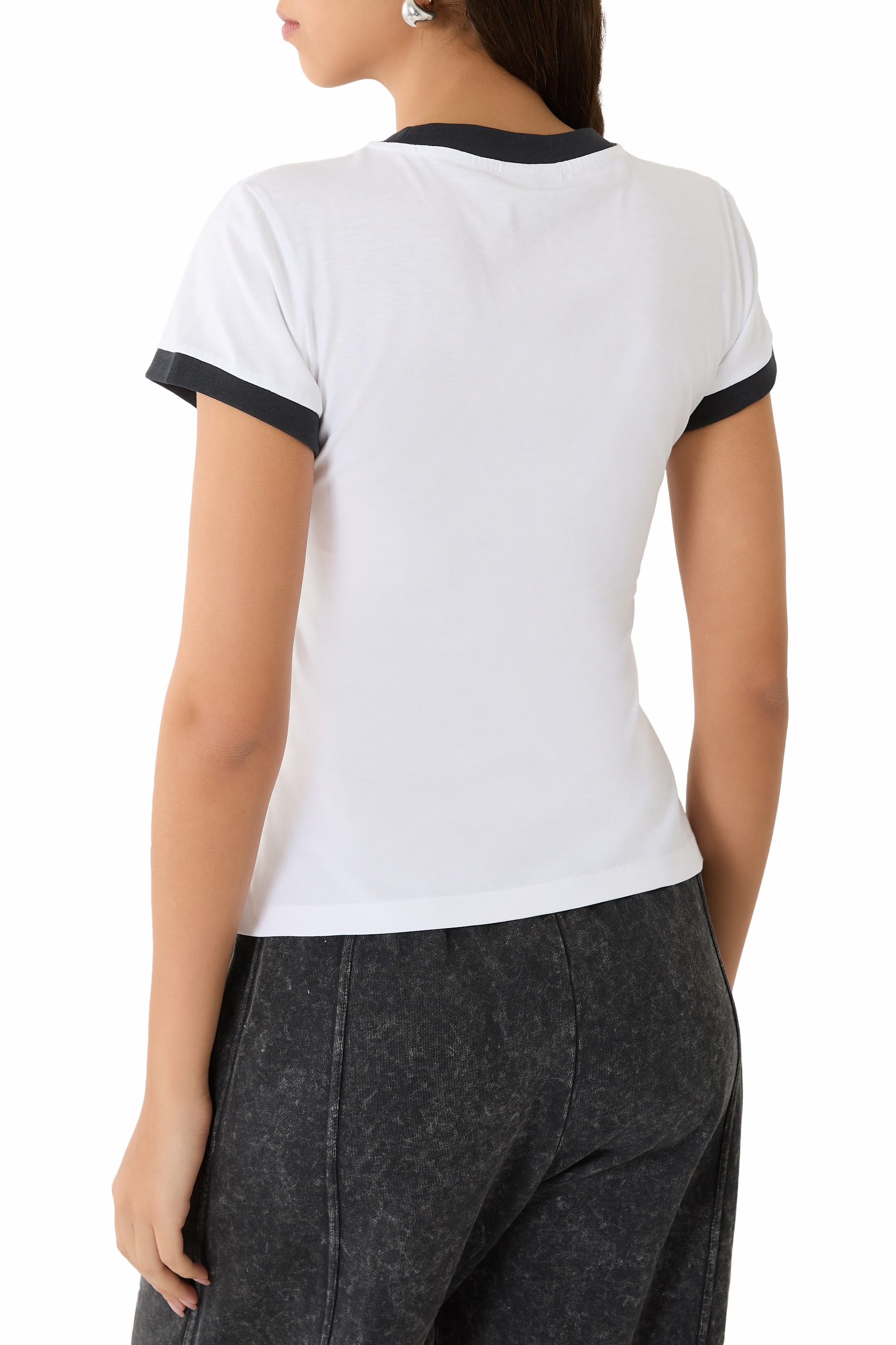 تيشيرت بقصة قصيرة بطبعة قطة