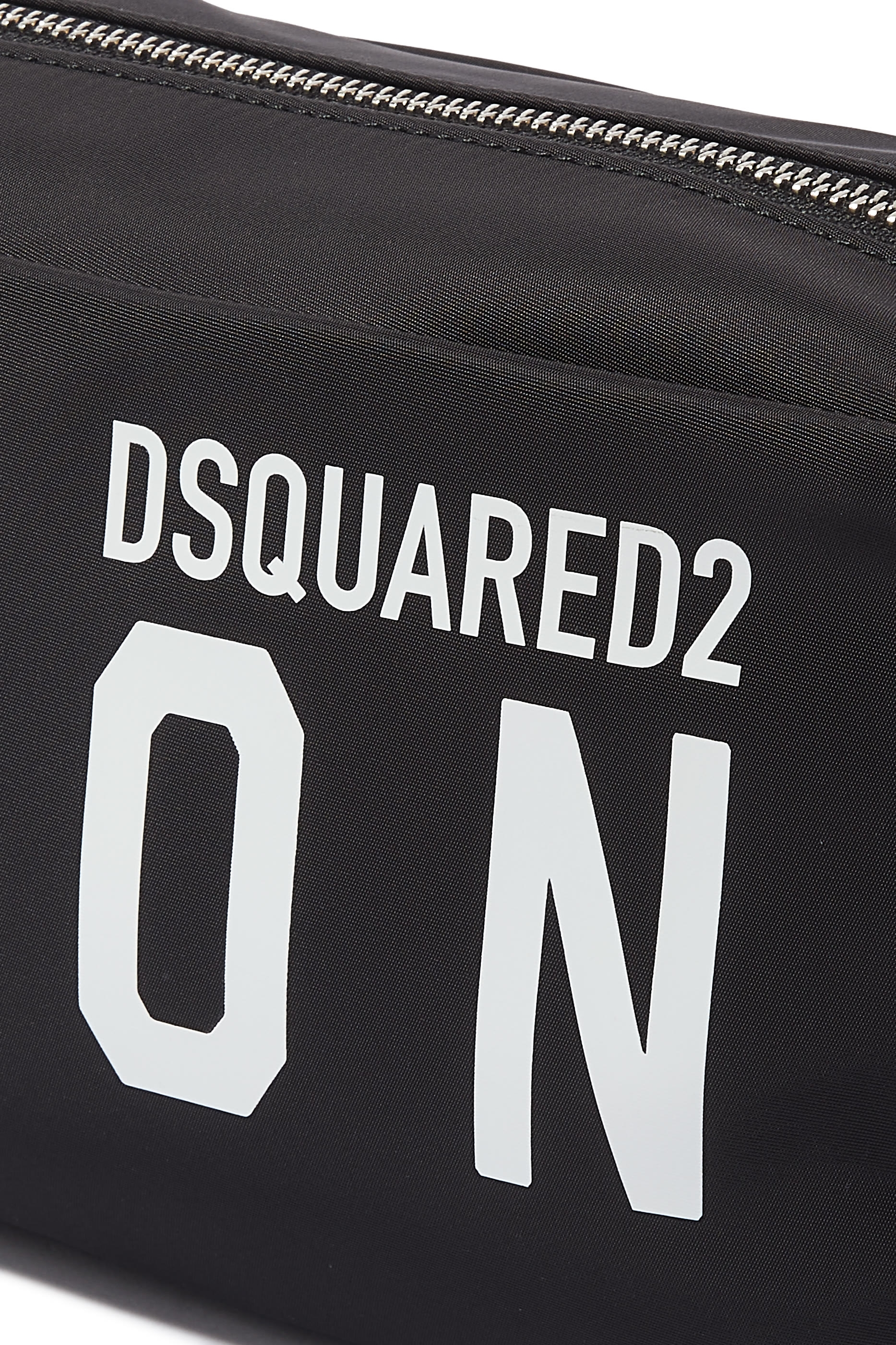 حقيبة مستلزمات العناية الشخصية  بشعار Icon