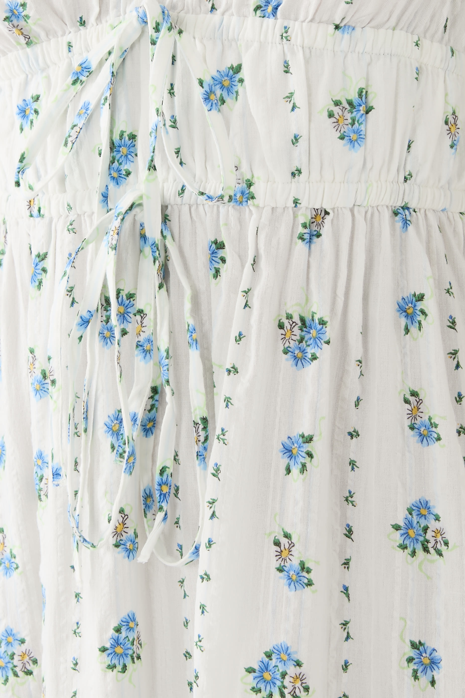 فستان سكوتي متوسط الطول بنقشة زهور