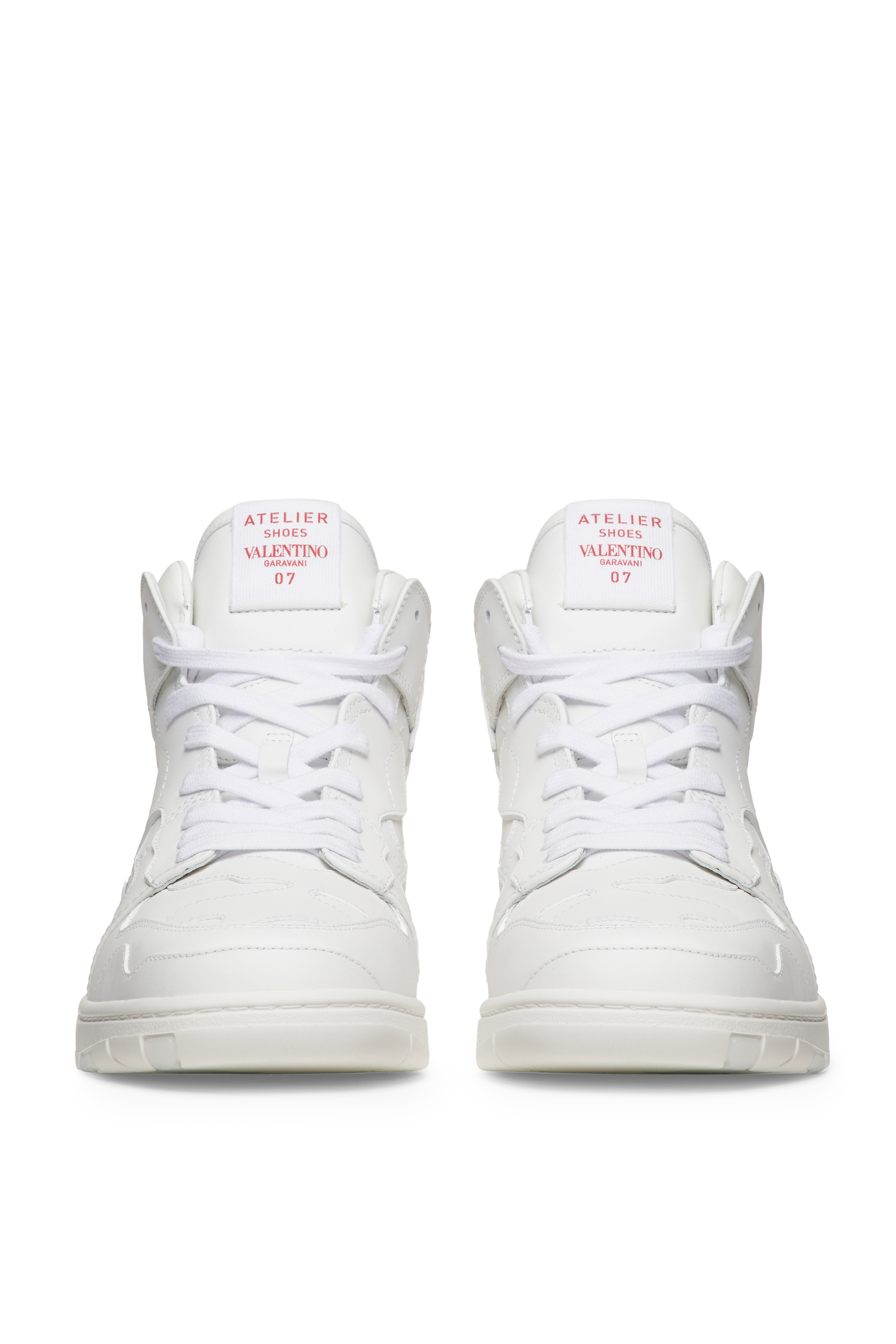 سنيكرز فالنتينو غارافاني أتيليه 07 بتصميم على الكاحل ونقشة مموهة