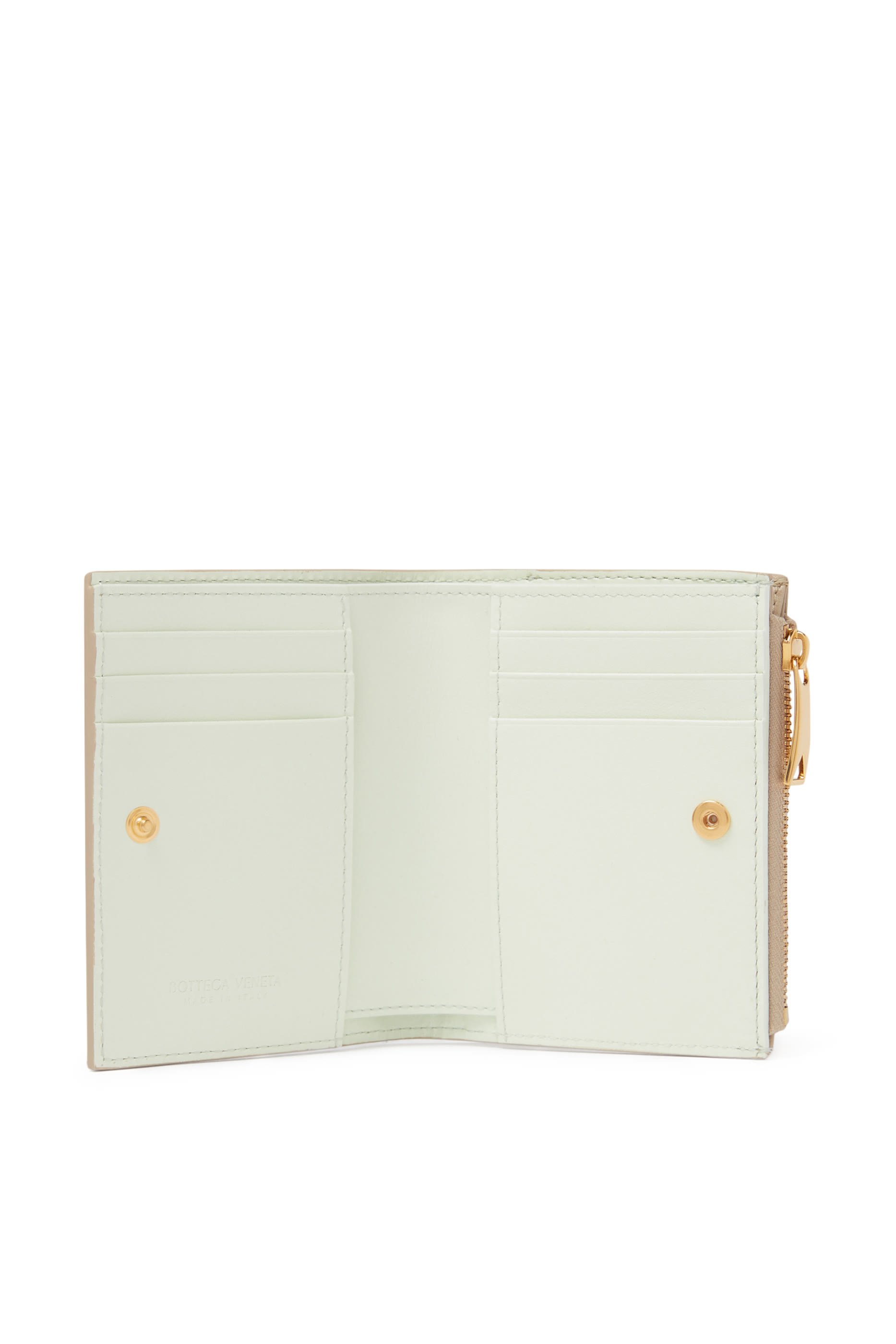 محفظة صغيرة ثنائية الطي بتصميم مجدول