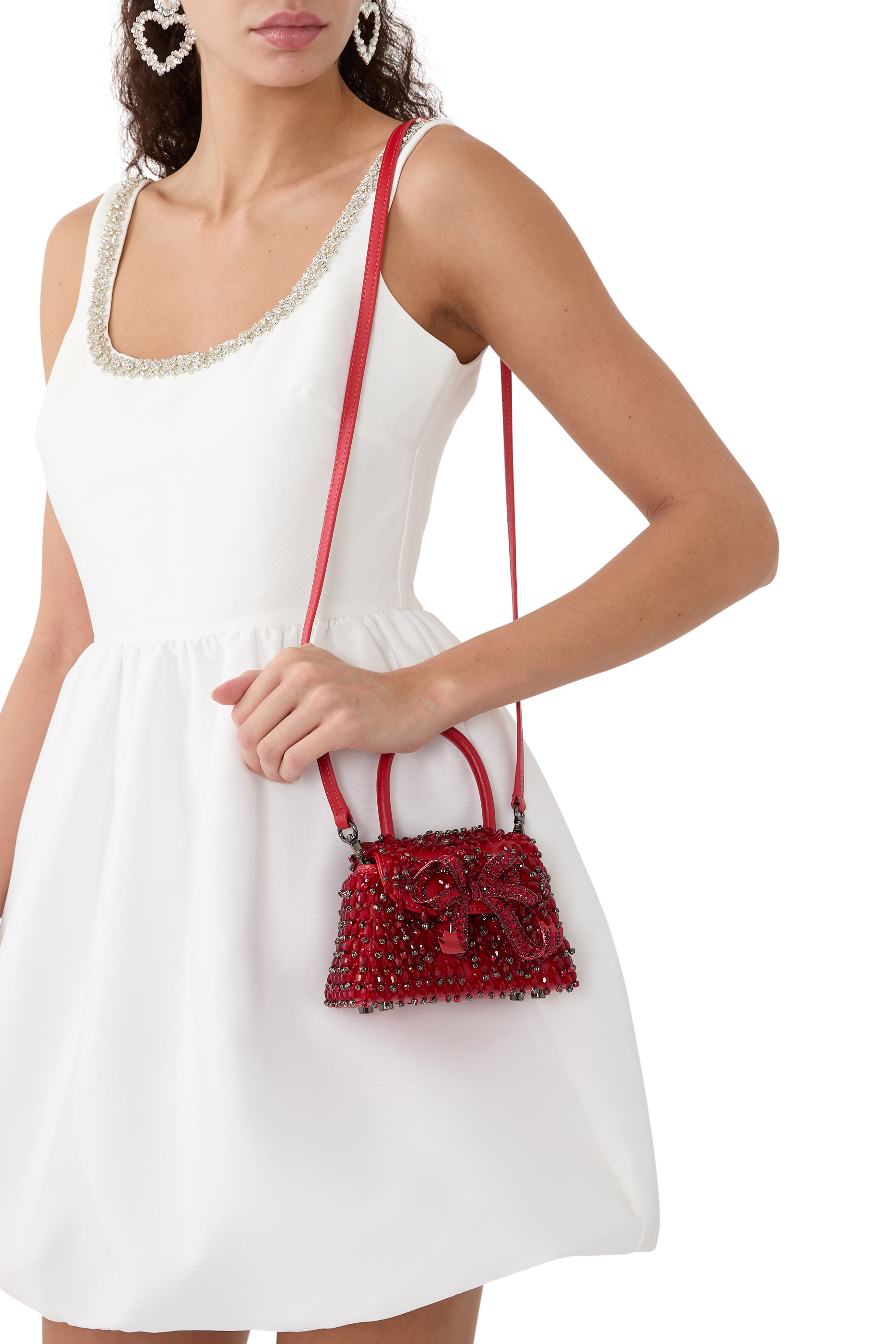 حقيبة مزينة بفيونكة صغيرة