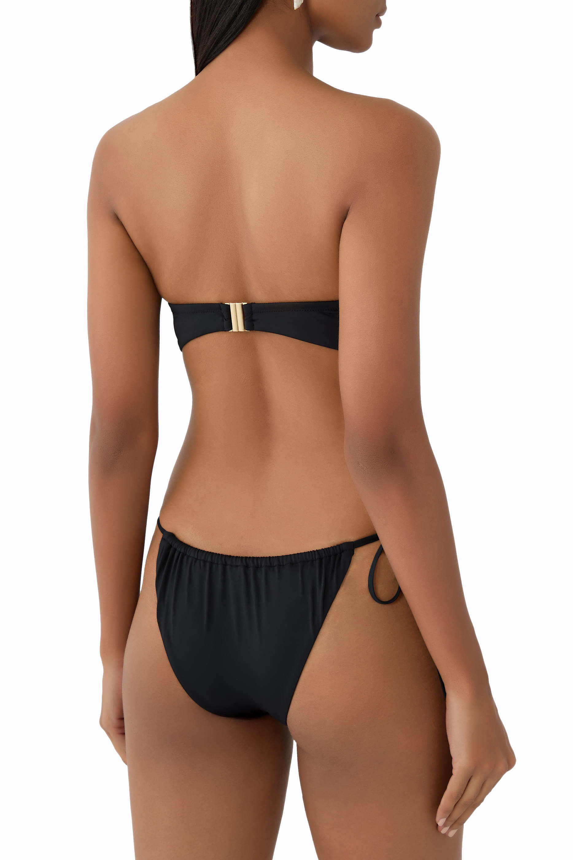 بلوزة زهارا بلا حمالات