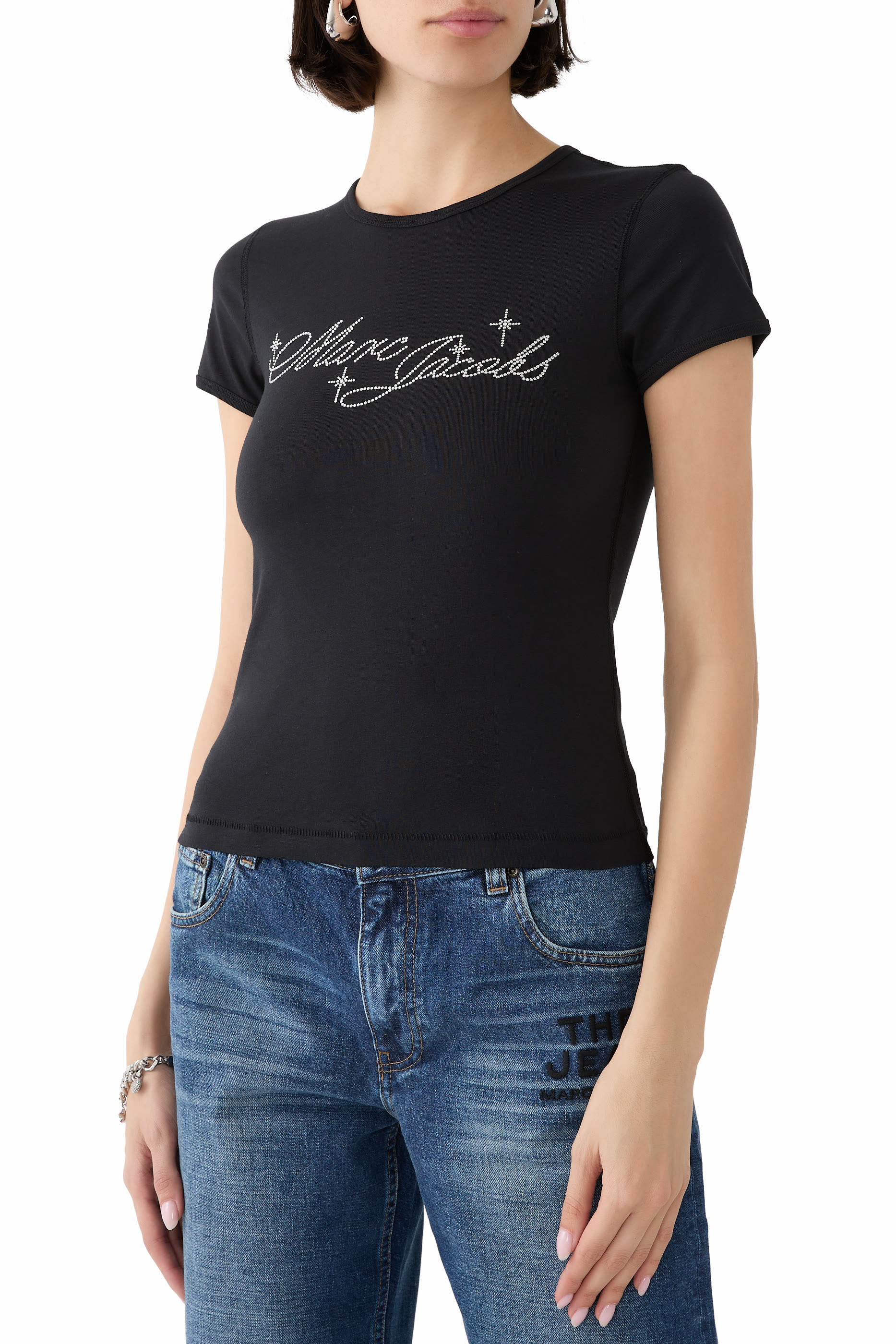 تيشيرت بحلي بتصميم شعار الماركة قماش مجعد