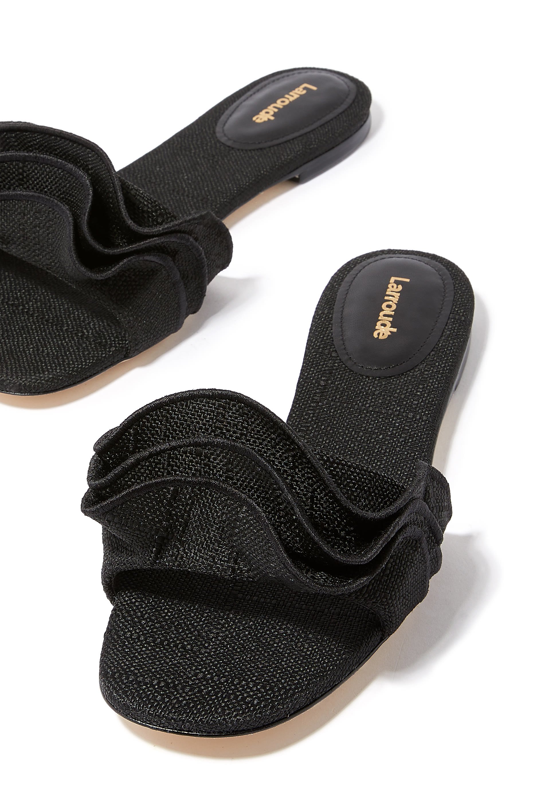 حذاء ايفي 11 مفتوح من الخلف بكشكش