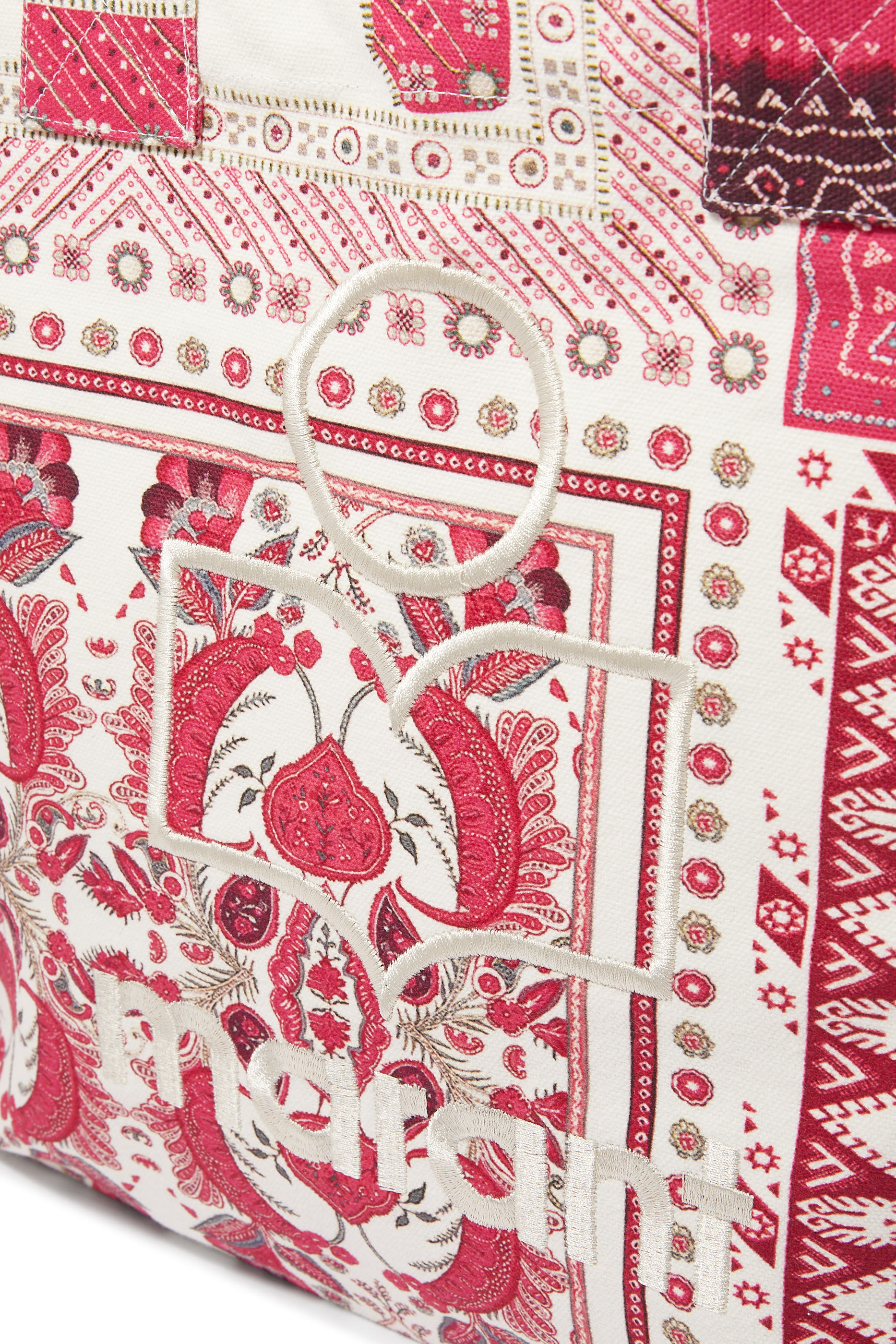 حقيبة يد يينكي صغيرة