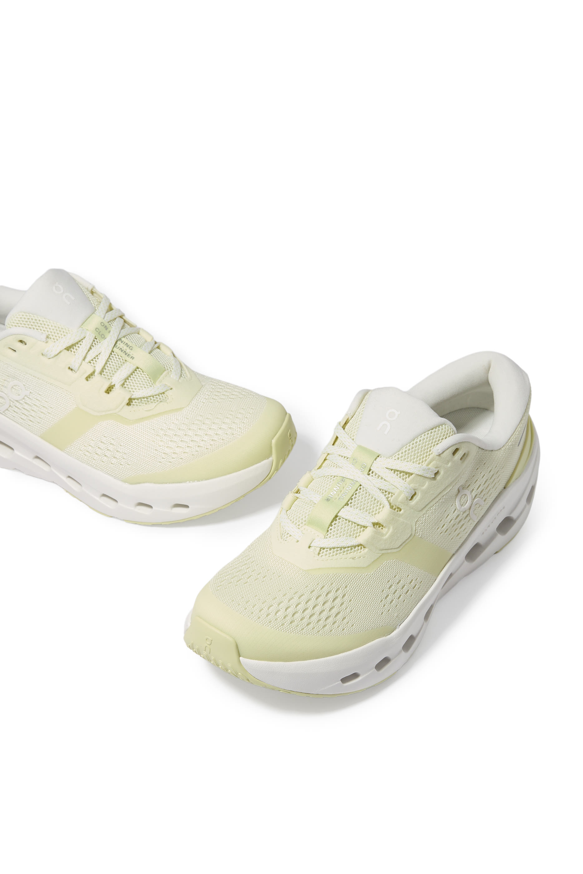 سنيكرز كلاود رانر 3